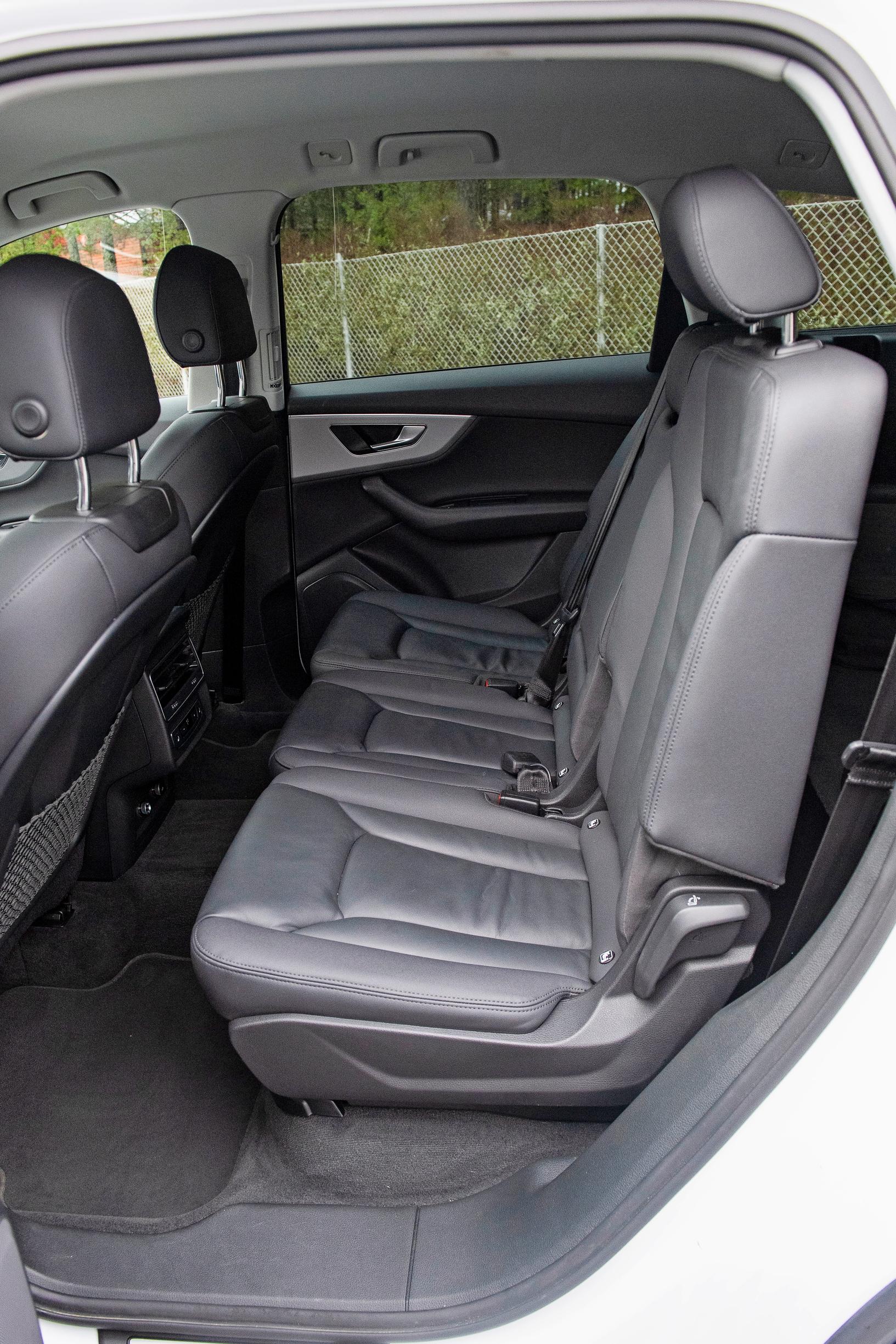 Audi Q7:n takana on limo-luokan tilat.