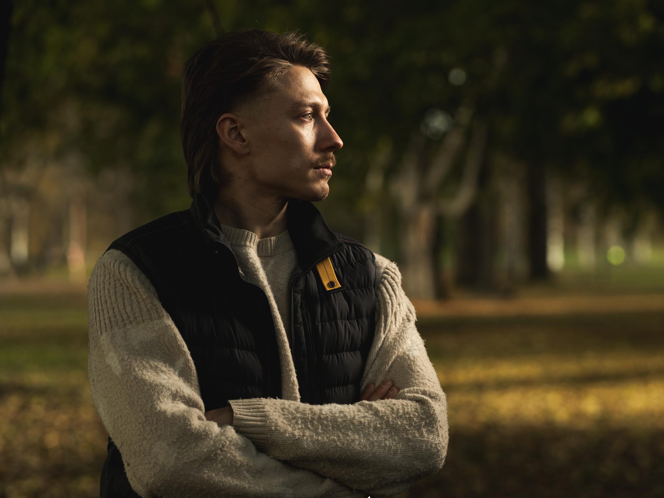 ”Pienestä ei ollut jaksamaan enempää” – Leijonien Emil Larmi on kokenut kaksi menetystä tänä vuonna, kun toivotut raskaudet ovat päättyneet suruun