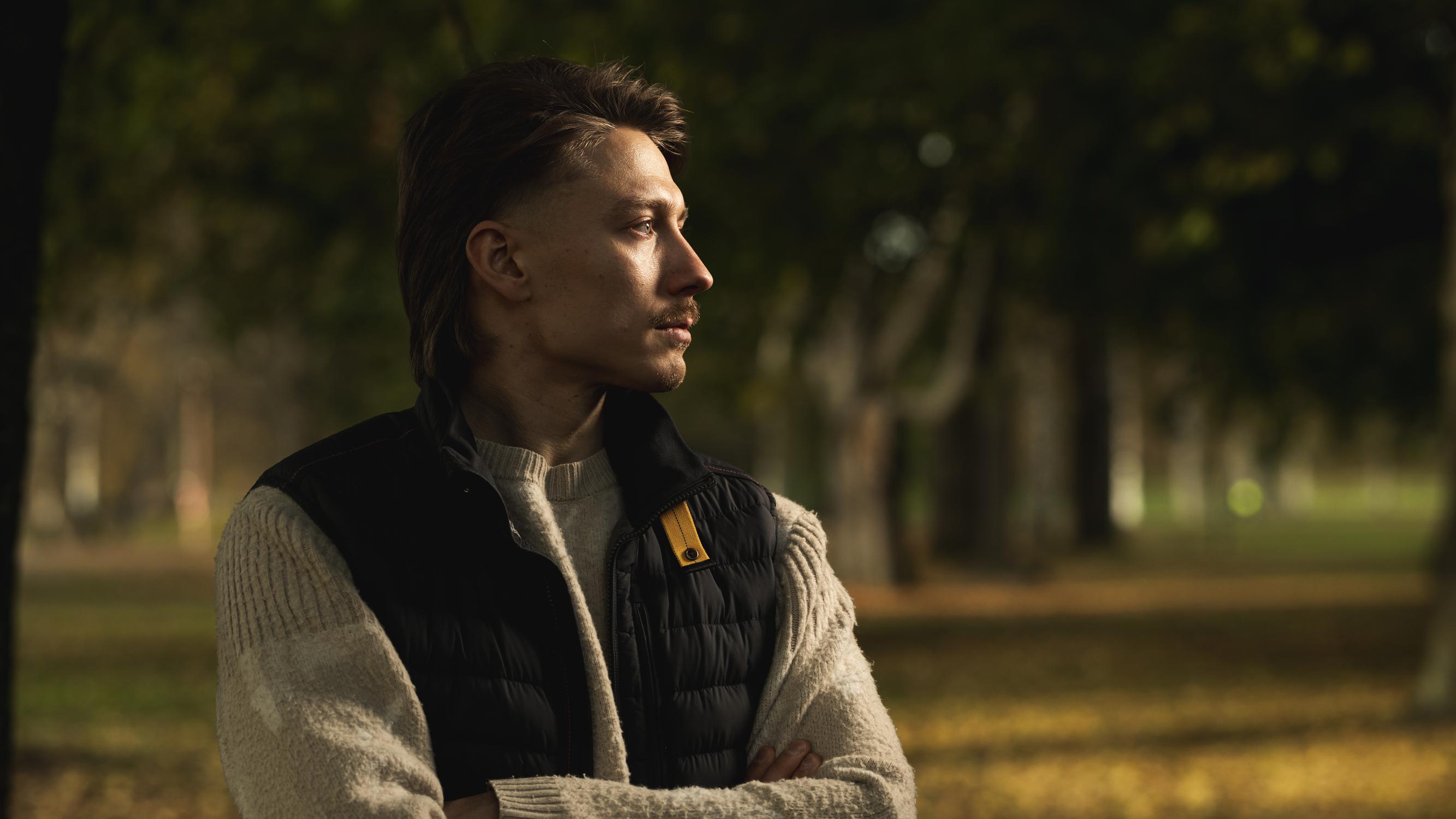 ”Pienestä ei ollut jaksamaan enempää” – Leijonien Emil Larmi on kokenut kaksi menetystä tänä vuonna, kun toivotut raskaudet ovat päättyneet suruun