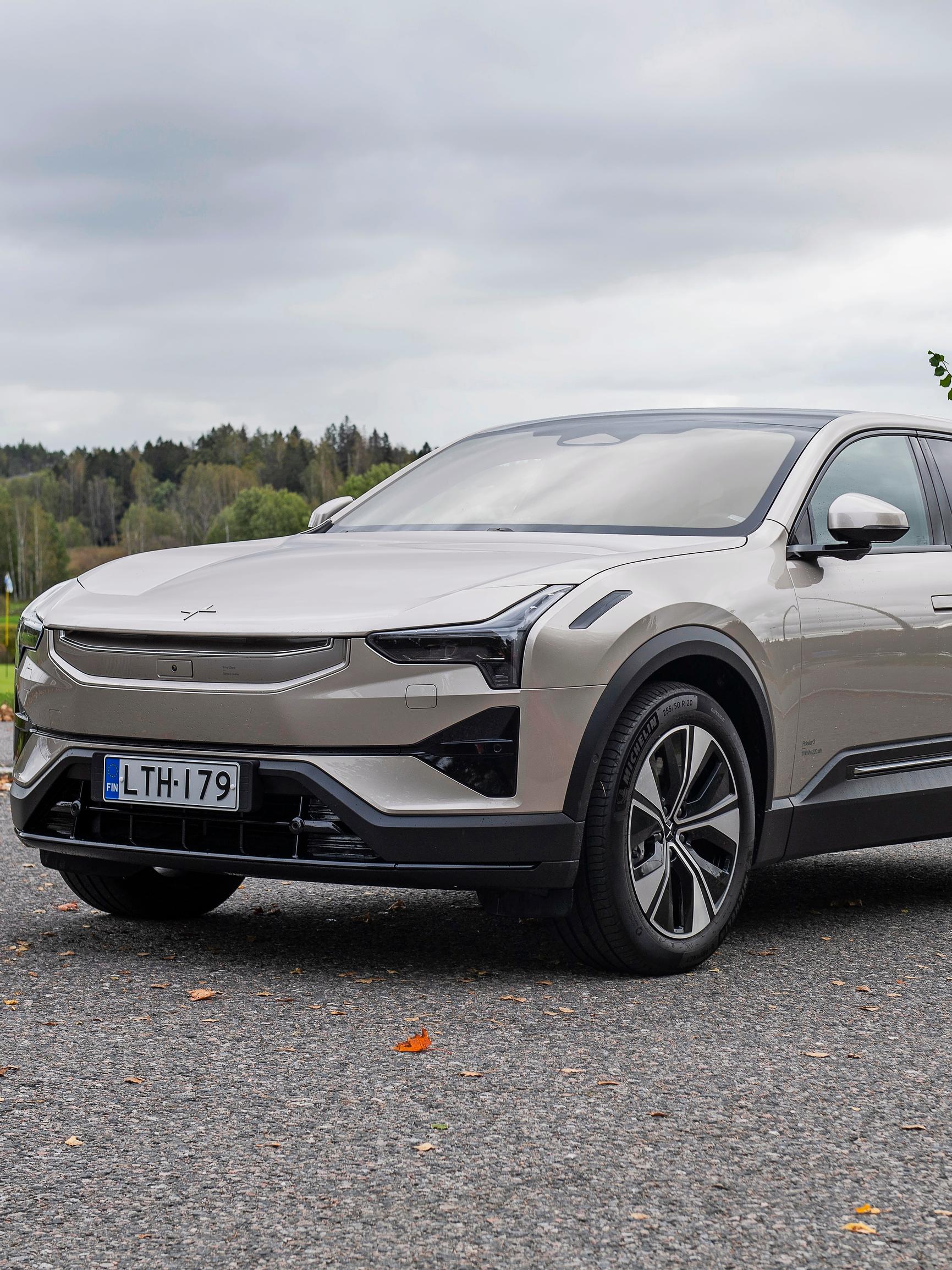 Polestar 3 yllättää: 696 km toimintamatka ja takaveto – suorituskyky jää tällä kertaa sivuosaan