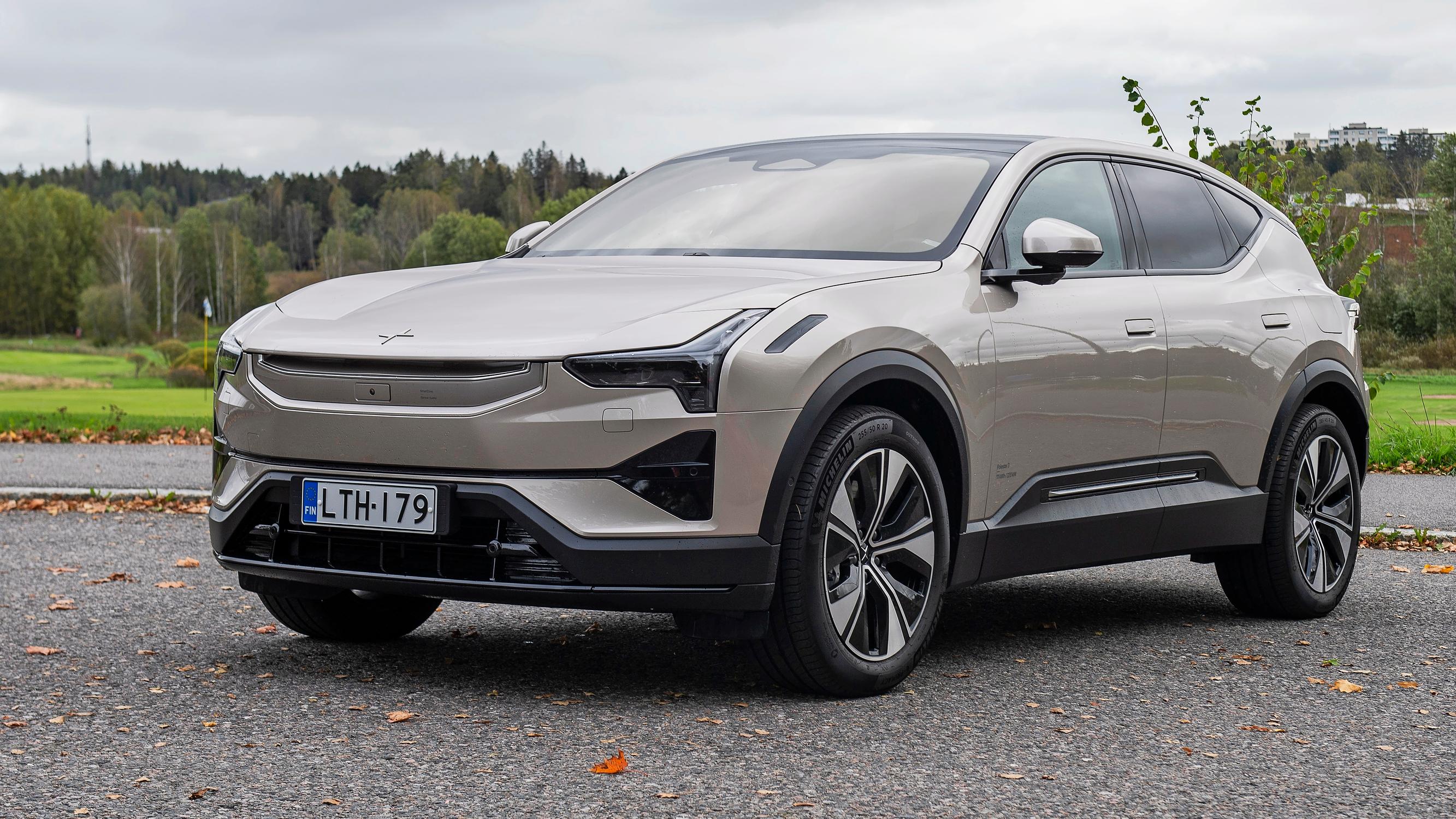 Polestar 3 yllättää: 696 km toimintamatka ja takaveto – suorituskyky jää tällä kertaa sivuosaan