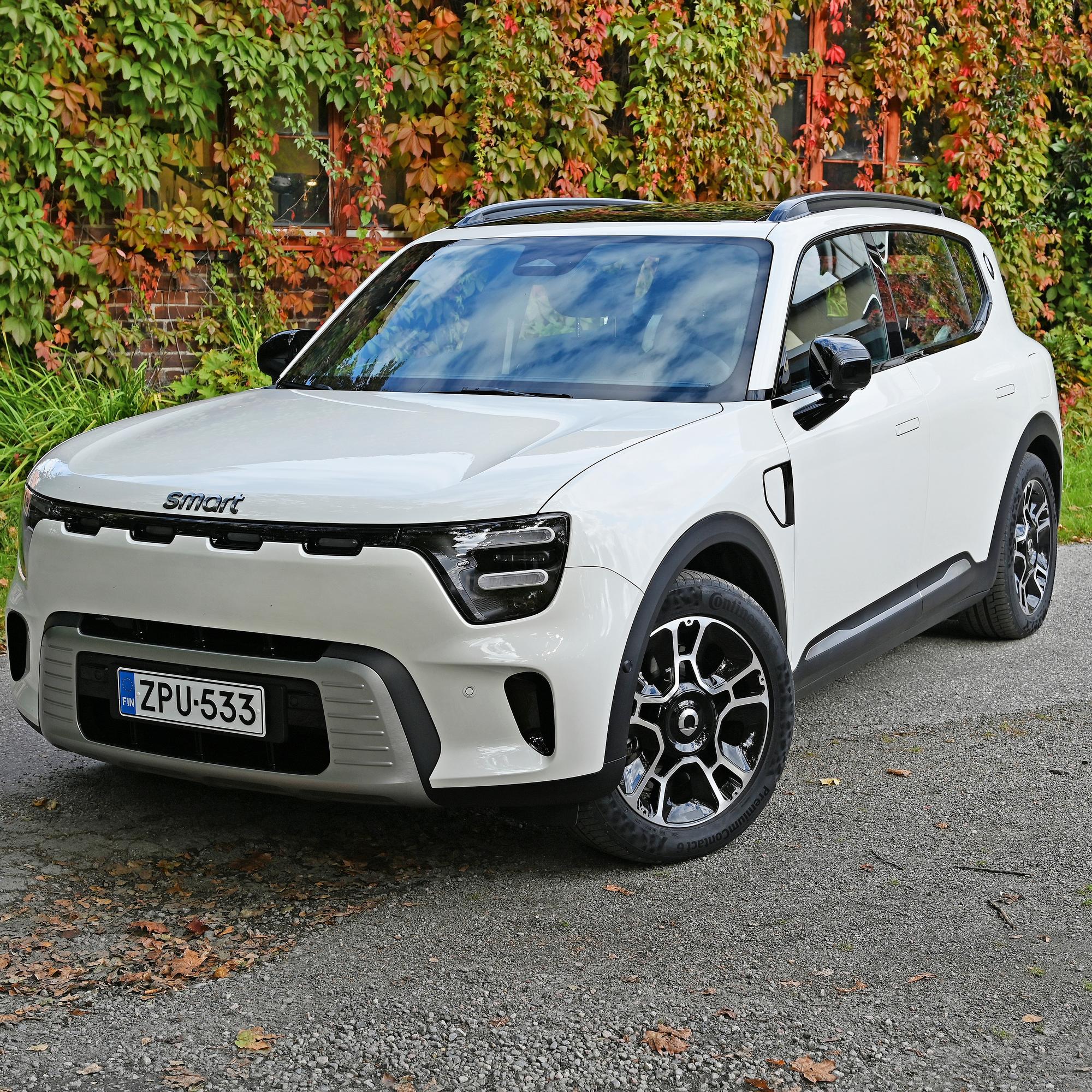 Smart #5 Pro+ on hyvällä latausteholla varustettu tilaihme, joka pärjää möykkyisellä mökkitiellä – kaupungissa se vaikuttaa kömpelöltä