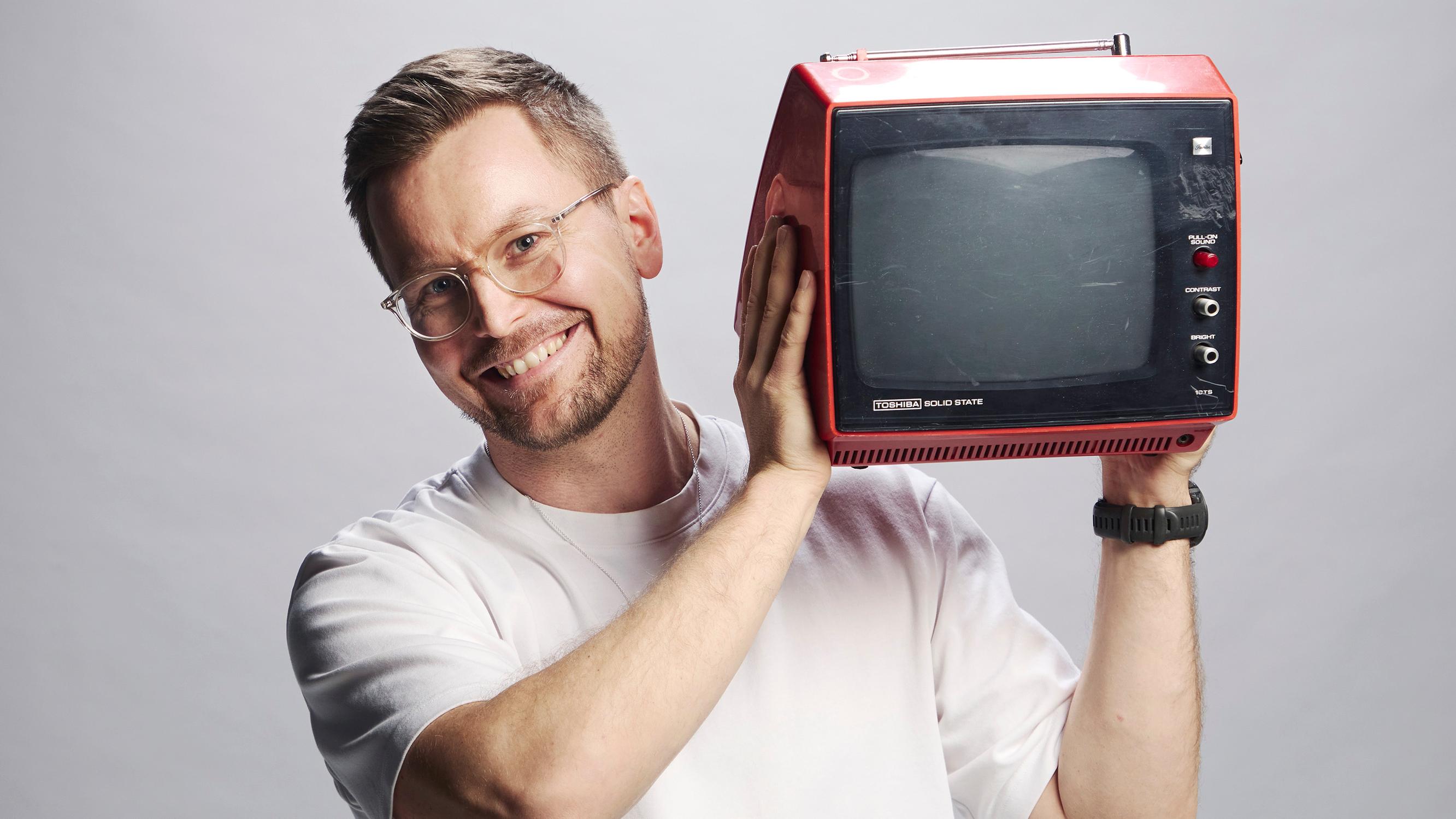 Vappu Pimiä olisi täydellinen valinta Diilin vetäjäksi – Jos Vappua ei ole jo kysytty uuden Diilin puikkoihin, tuotanto ei ole tehtäviensä tasalla