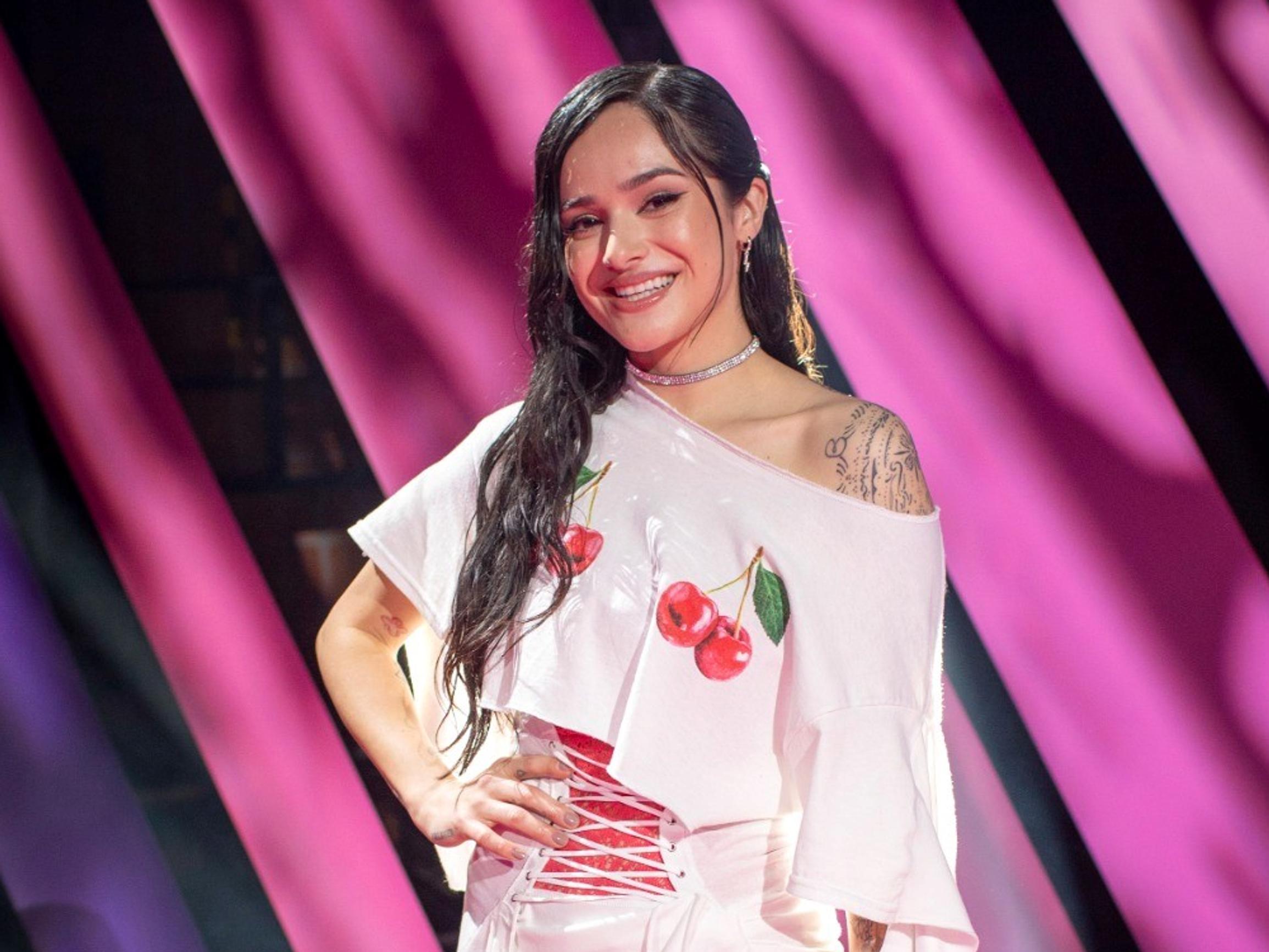 Chachi ja Jukka Hildén suunnittelivat arkea kahdessa maassa, kunnes tuli käänne, joka muutti kaiken – Chachi tähtää UMK-kilpailuissa Euroviisuihin