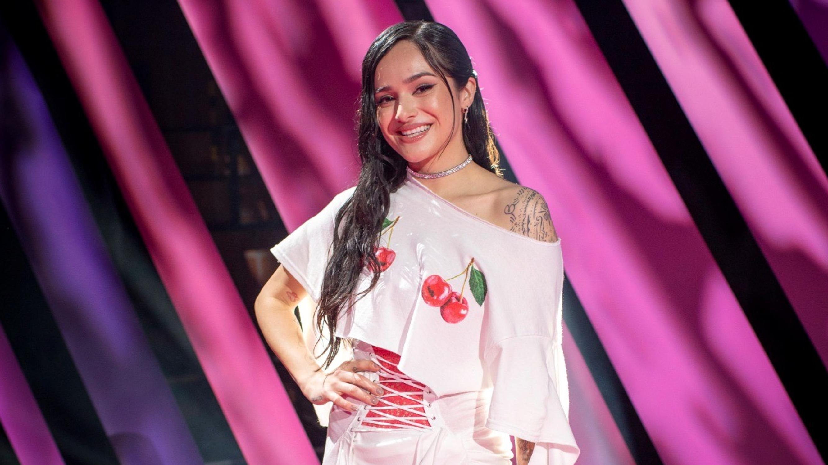 Chachi ja Jukka Hildén suunnittelivat arkea kahdessa maassa, kunnes tuli käänne, joka muutti kaiken – Chachi tähtää UMK-kilpailuissa Euroviisuihin