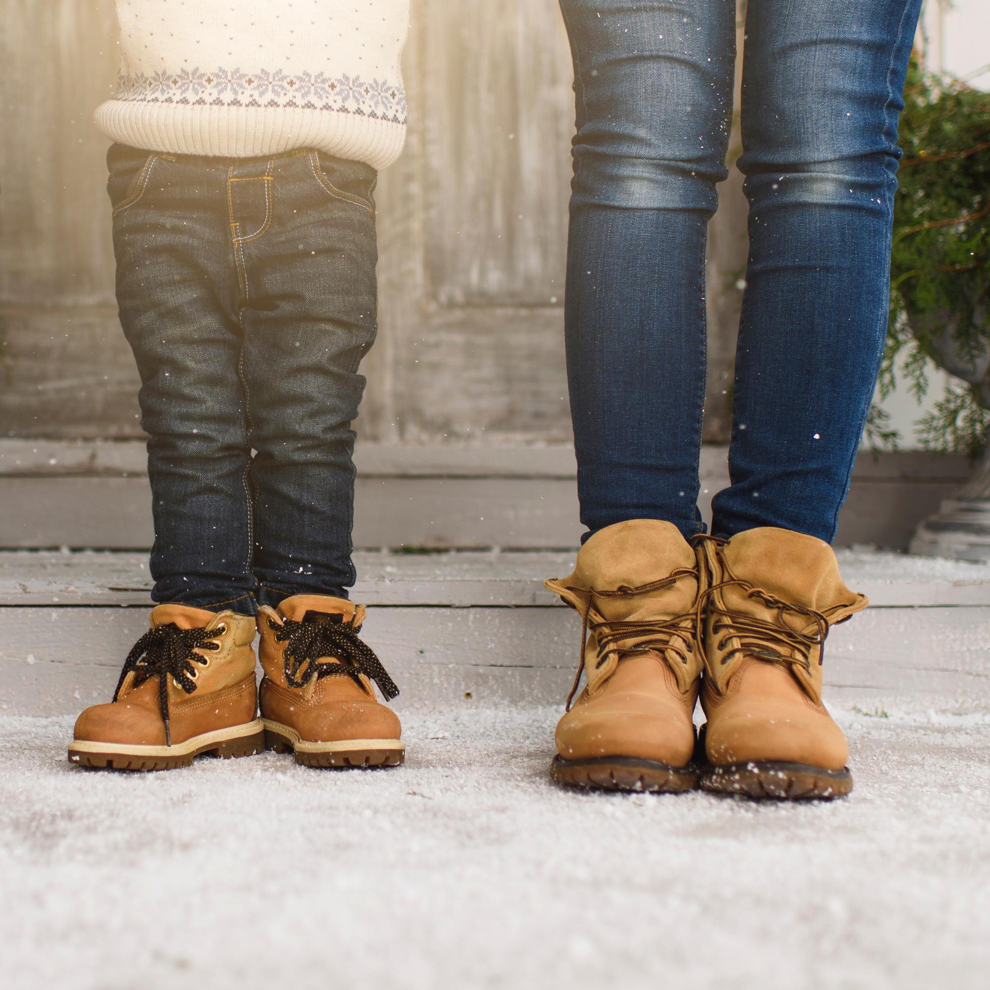 Pitävät kengät talveen – näin valitset talvikengät, jotka eivät luista pakkasella