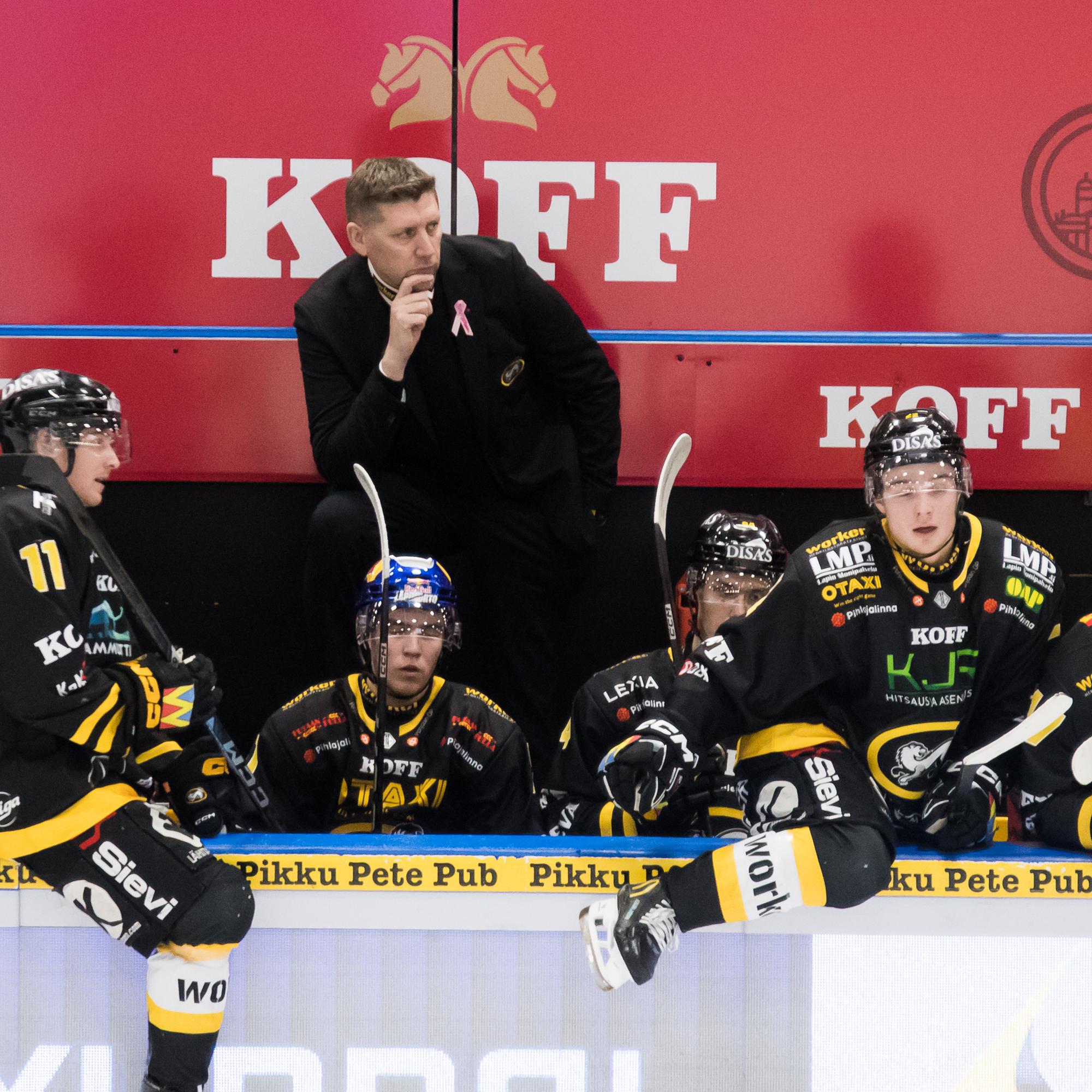 Syöksykierre pohjalle jatkuu: Upottaako Petri Karjalainen Kärpät B-liigaan? – "Ei ole tehtäviensä tasalla"