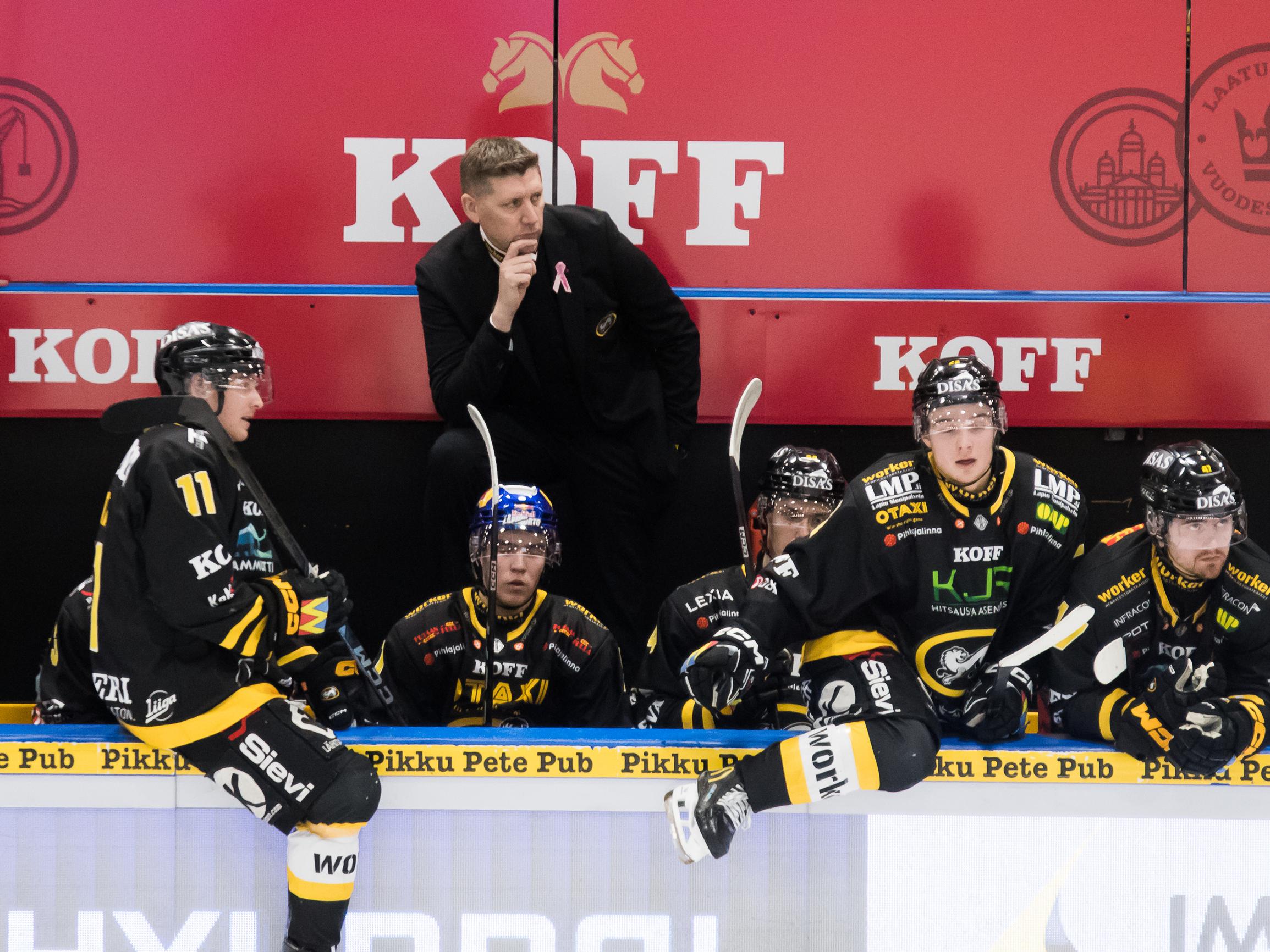 Syöksykierre pohjalle jatkuu: Upottaako Petri Karjalainen Kärpät B-liigaan? – "Ei ole tehtäviensä tasalla"