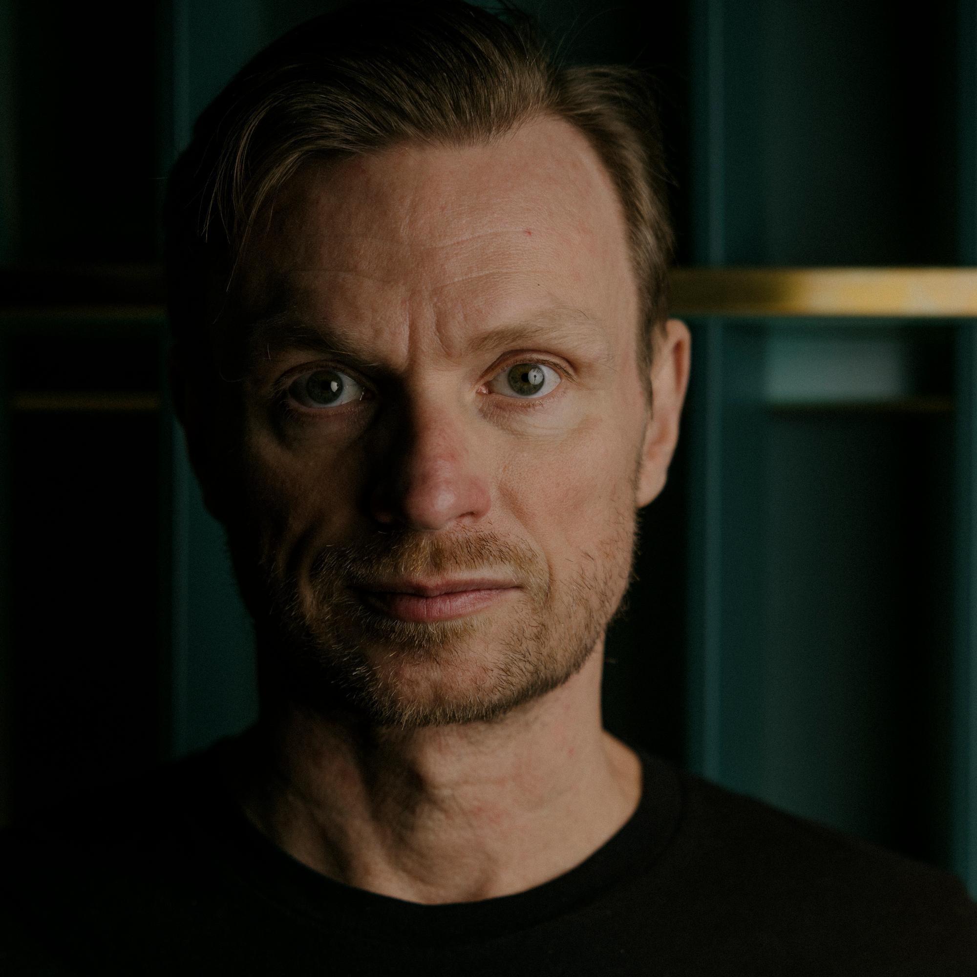 Iiro Seppäsen veli kuoli ja vaimon kaksoset murhattiin – Rohkeus sai uuden merkityksen