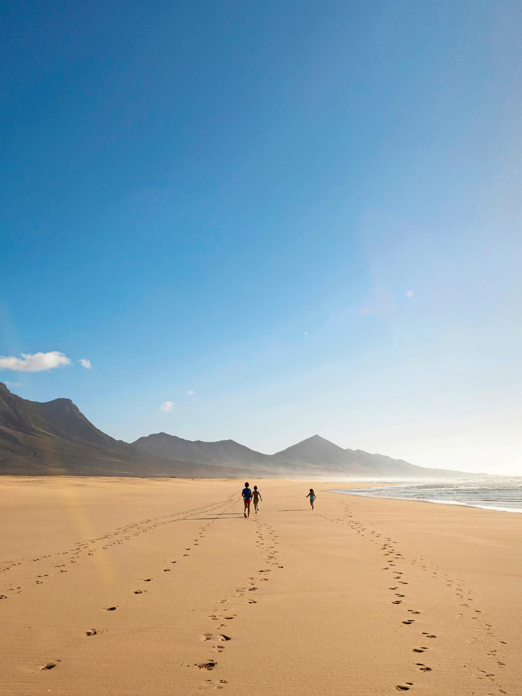 Fuerteventura on seikkailijan ja rantalomailijan unelmasaari – käy popkornirannalla ja tee retki ”susien saarelle”