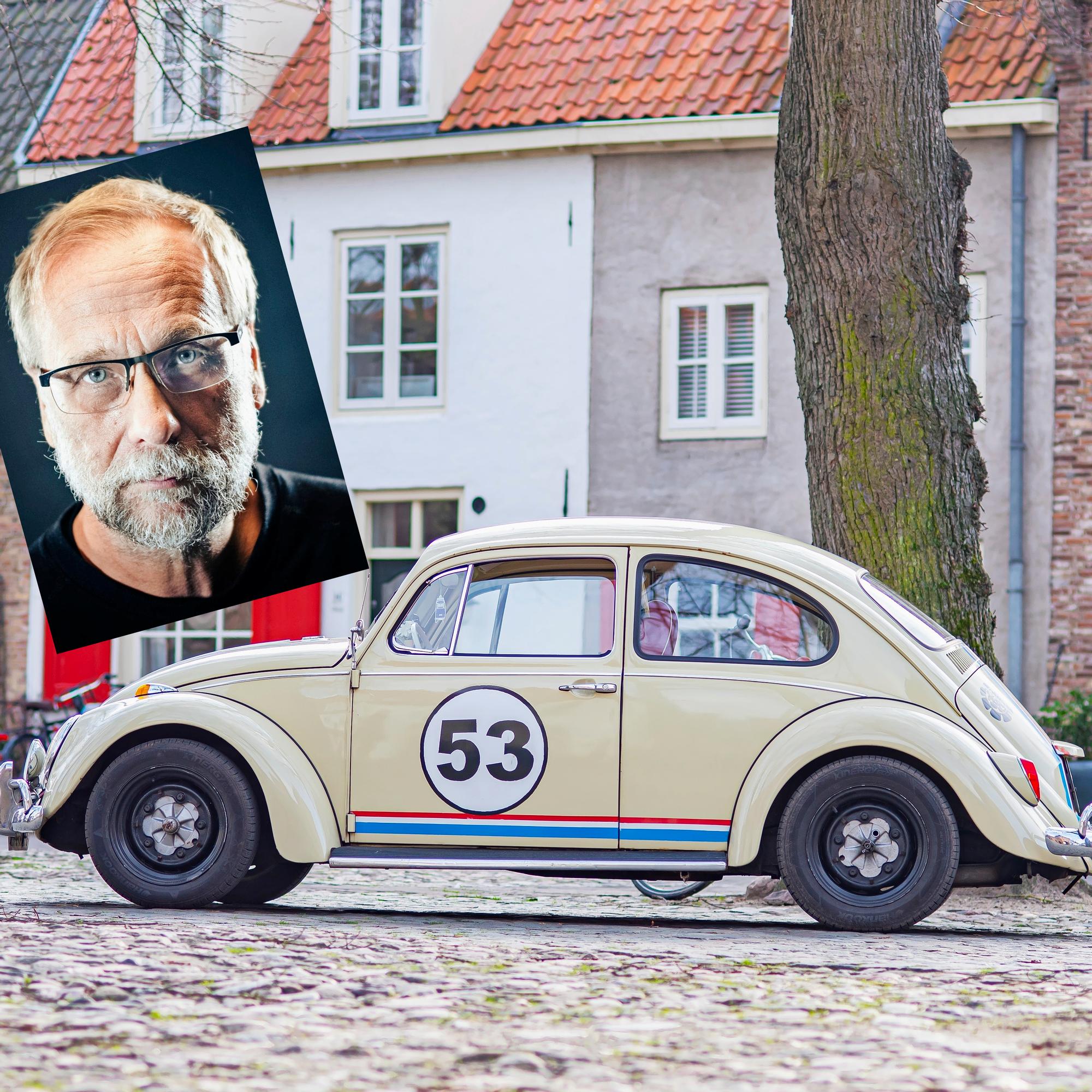 Kirjailija Risto Isomäen Volkswagen Kupla kolaroi itsestään toisen kuljettajattoman auton kanssa – näin kaikki tapahtui