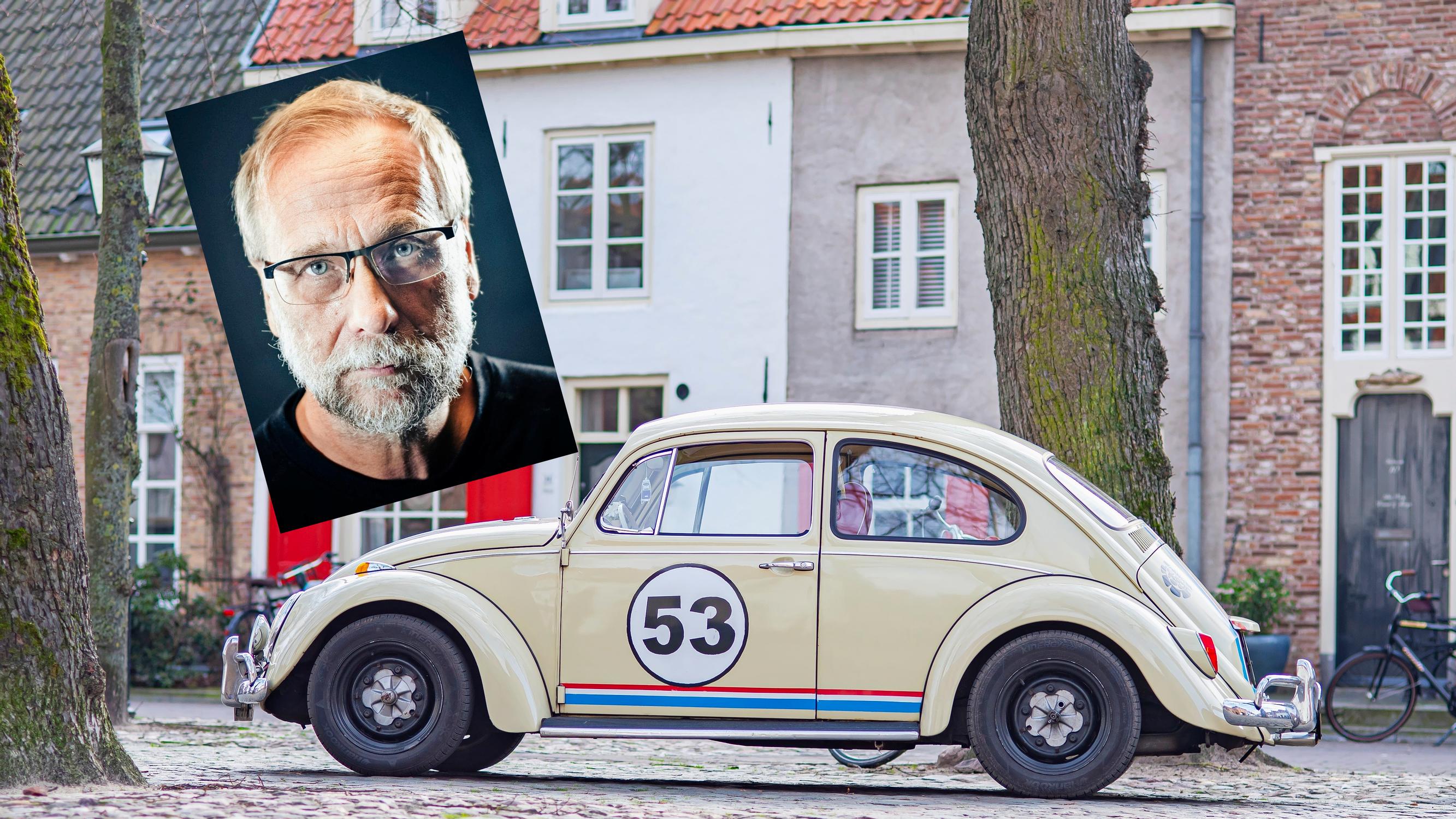 Kirjailija Risto Isomäen Volkswagen Kupla kolaroi itsestään toisen kuljettajattoman auton kanssa – näin kaikki tapahtui