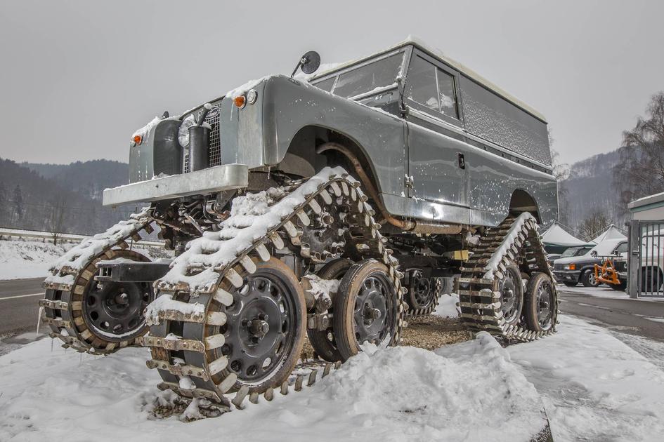 Land Rover Series II ja Cuthbertsonin telaketjut | Tuulilasi