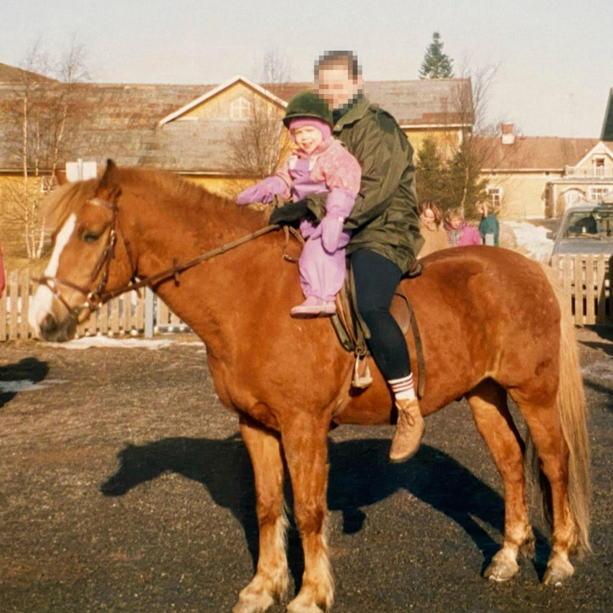 Sofia Virta kasvatettiin omatoimiseksi – ”Tiesin aina pärjääväni, kääntöpuolena olen saattanut sortua ylisuorittamiseen”