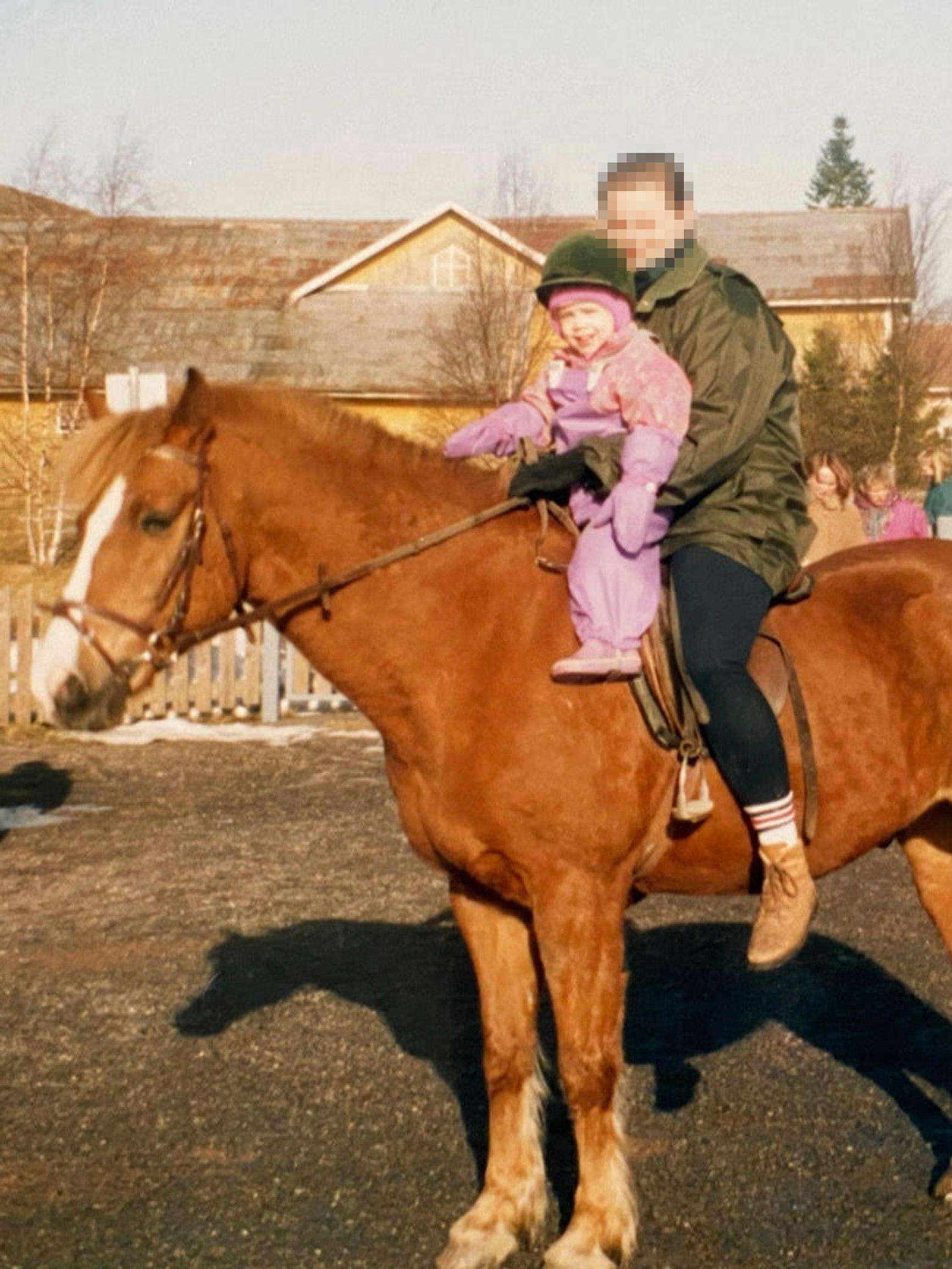 Sofia Virta kasvatettiin omatoimiseksi – ”Tiesin aina pärjääväni, kääntöpuolena olen saattanut sortua ylisuorittamiseen”