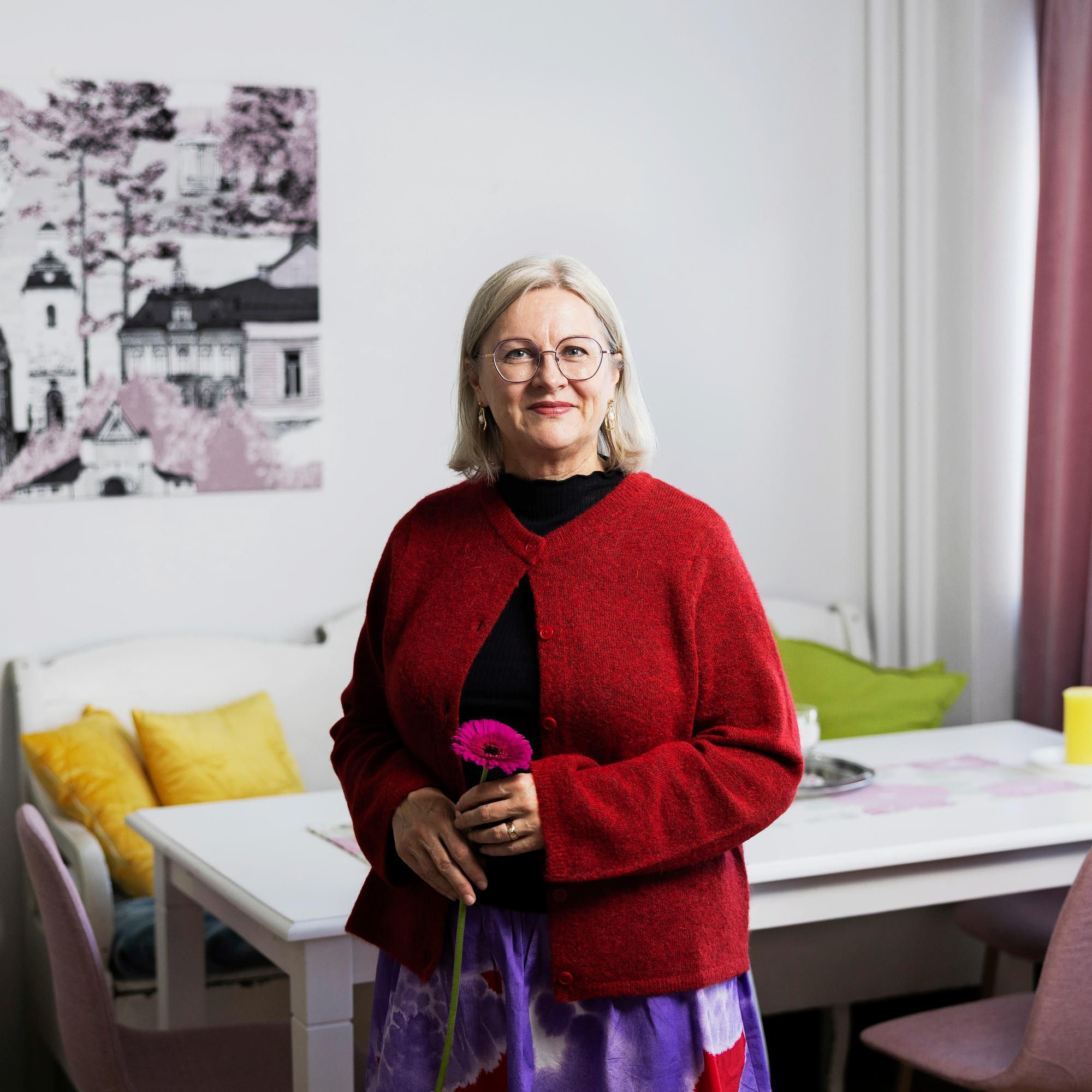 Yllättävä kohtaaminen todisti psykiatriselle sairaanhoitajalle, että hyvä hoitosuhde tuottaa tulosta – "Siihen aikaan potilaille oli enemmän aikaa"