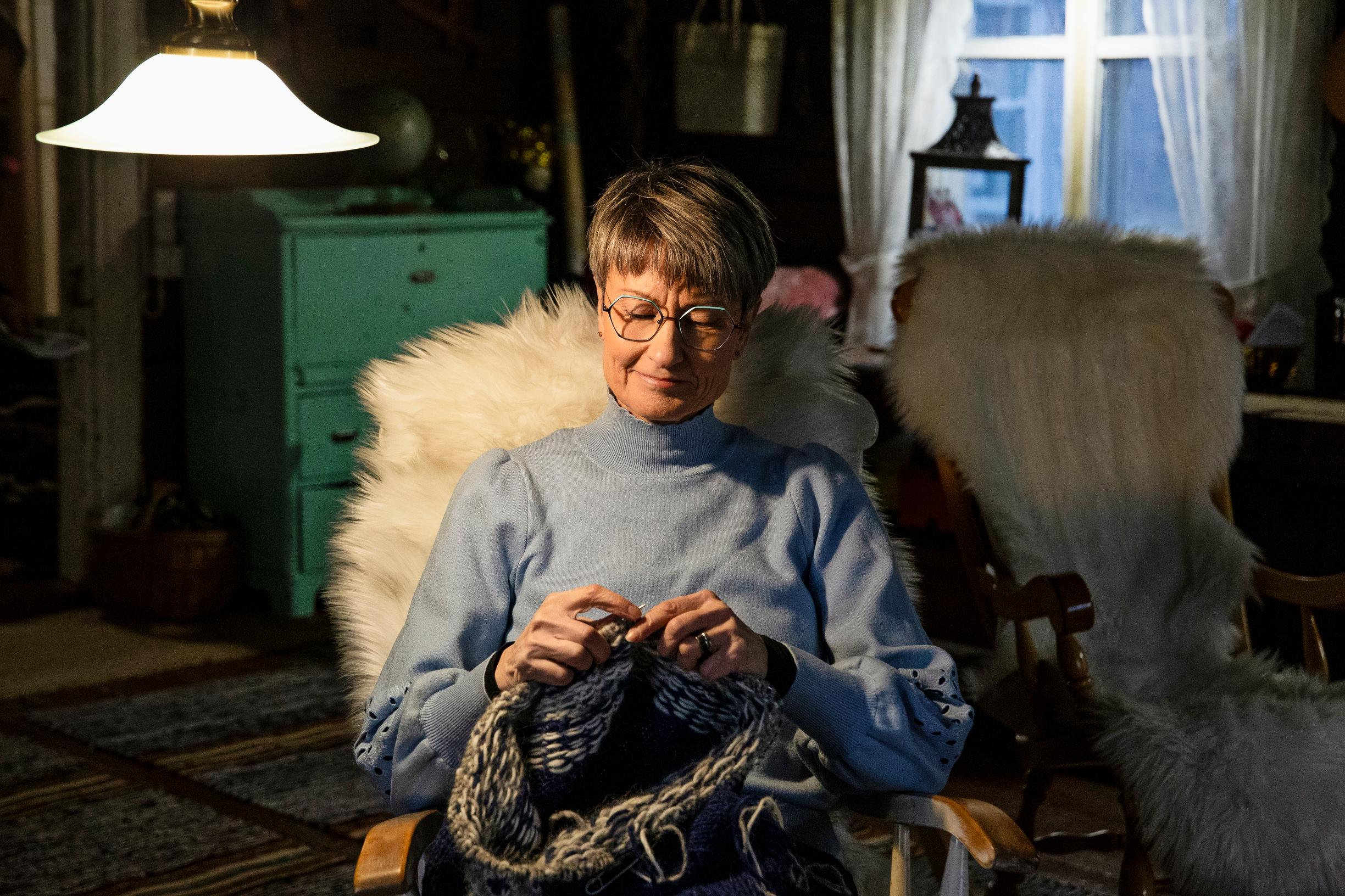 Nuorena Sisko hiihti paljon. Yhteisillä retkillä Sisko sivakoi ja Pertti ajoi moottorikelkalla vieressä. Nykyisin Sisko harrastaa käsitöitä ja remontointia.