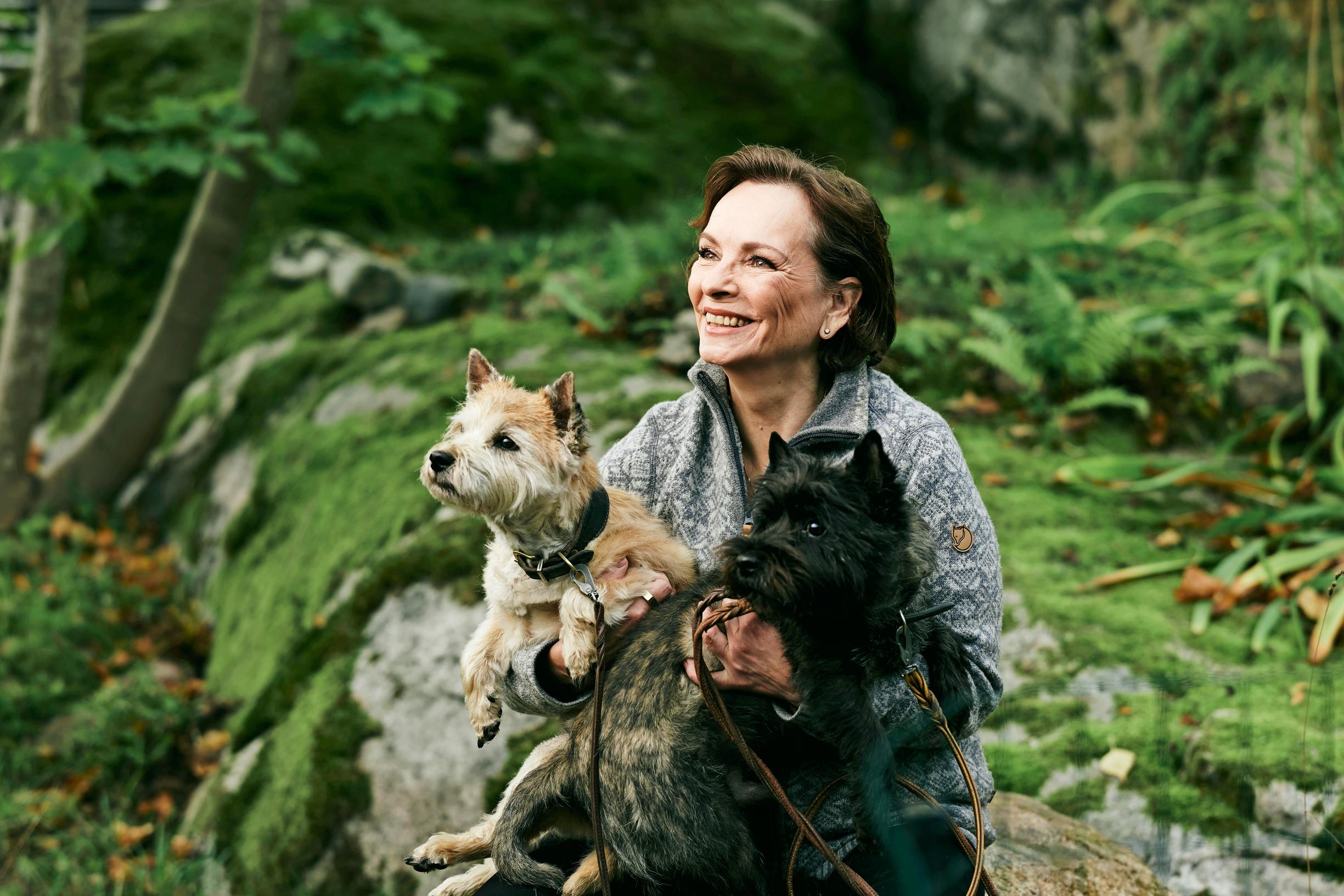 [Image] Syöpähoidot jättivät elämänasenteeseeni sellaisen realistisen, ehkä hieman alakuloisen pohjavireen, että kuolema tulee jokaiselle jossakin vaiheessa, Marja Aarnipuro sanoo.