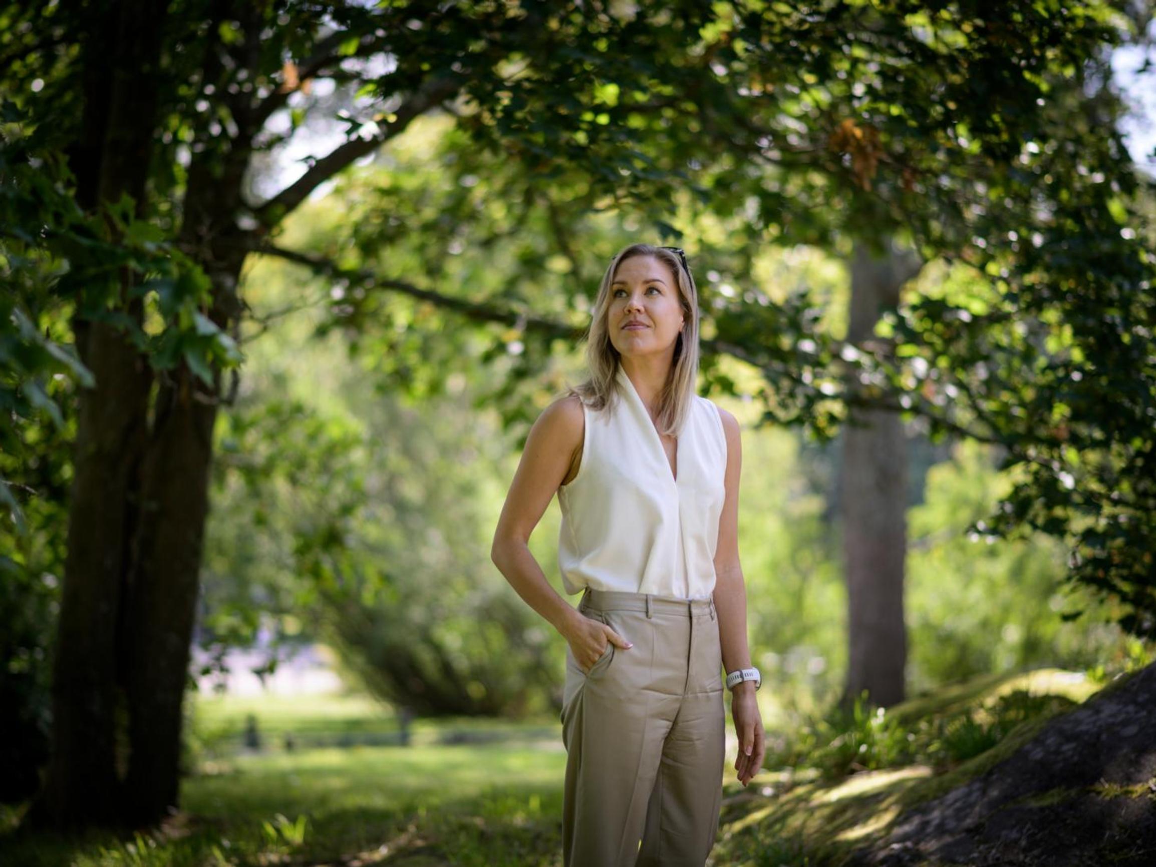 Viivi Mondolin koki äitinsä sairauden ja kuoleman ja nyt hän puhuu mielen sietokyvystä – ”Ihmisten olisi tärkeää oppia sietämään epävarmuutta”