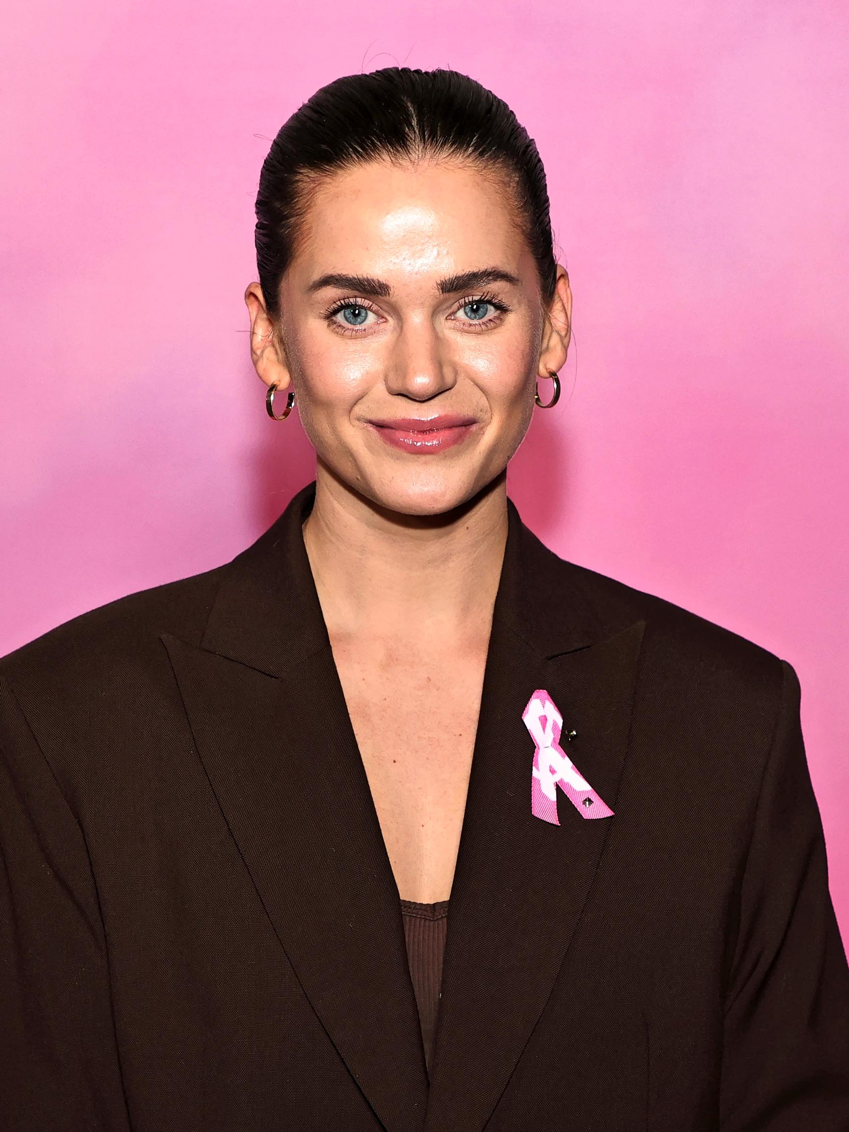 Johanna Puhakka palasi Salkkareihin – Puoliso oli lasten kanssa koti-isänä koko syksyn 