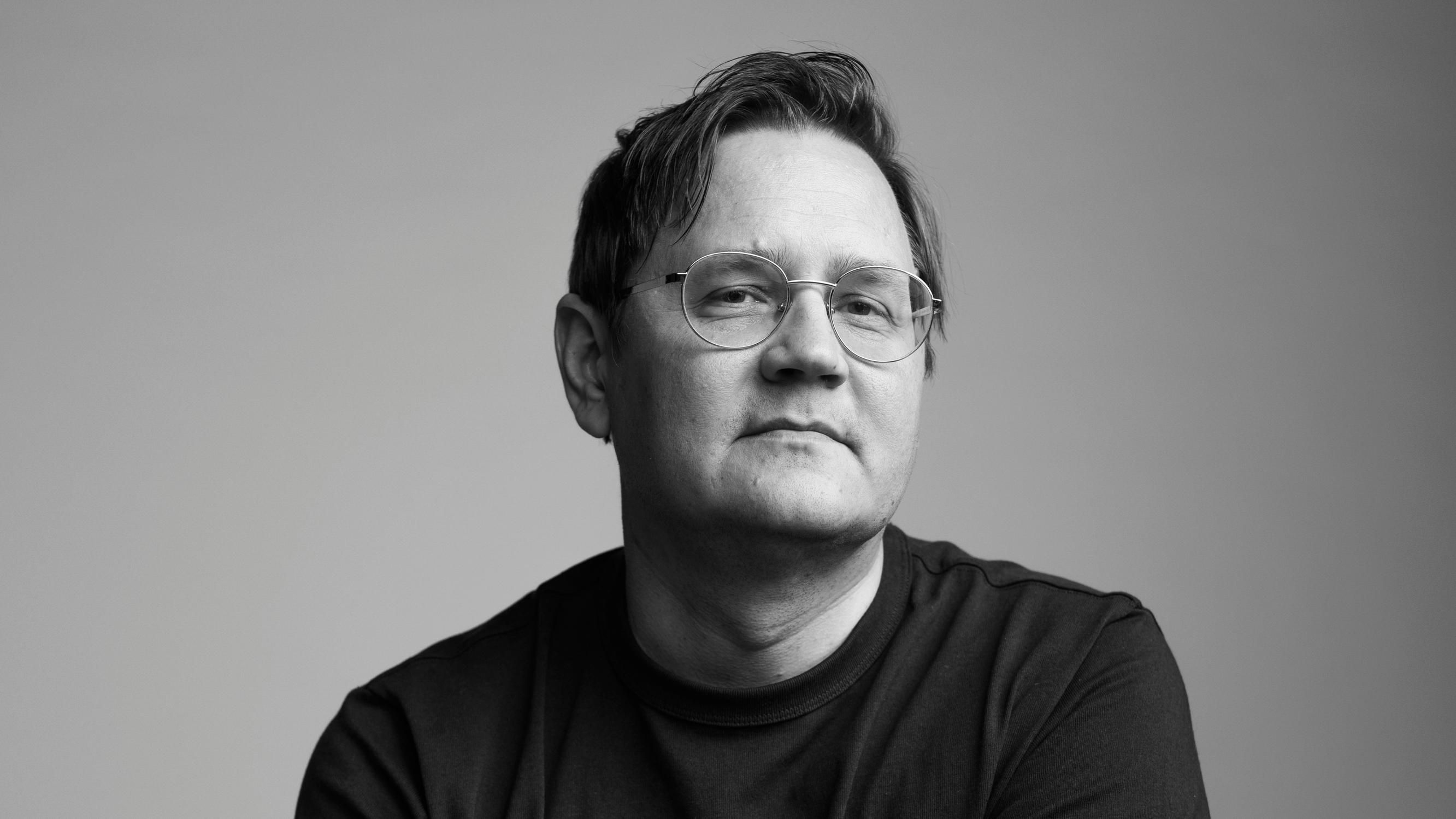 Rahalla valtaan, huutelulla julkisuuteen – Suomen eduskunnasta pitää aidosti huolestua