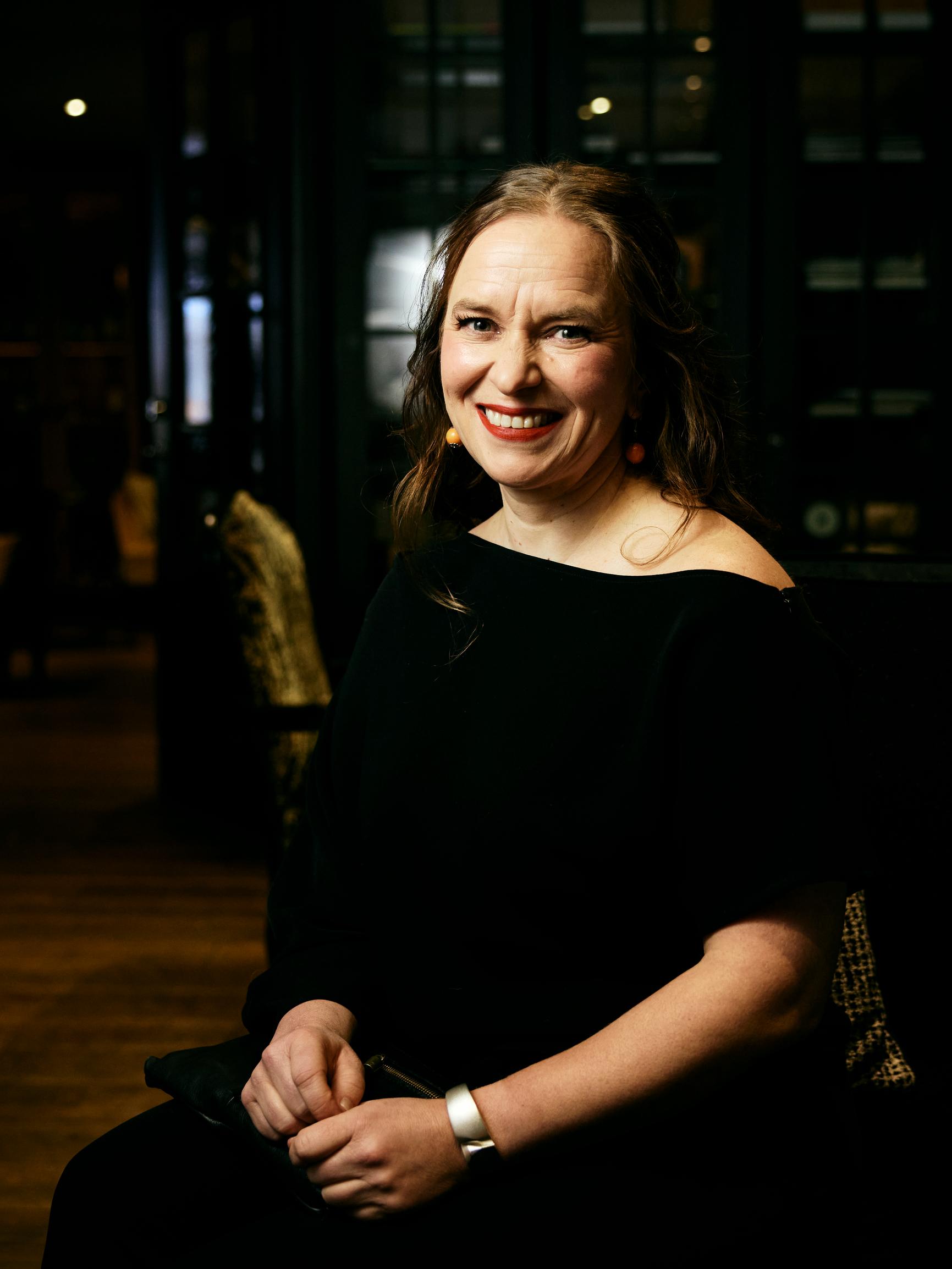 Satu Rämölle tärkeää oli, että Hildur-sarja toteutuu, ei raha – ”Uskoin tv-sarjan onnistumiseen vasta kun näin kuvausrekat”