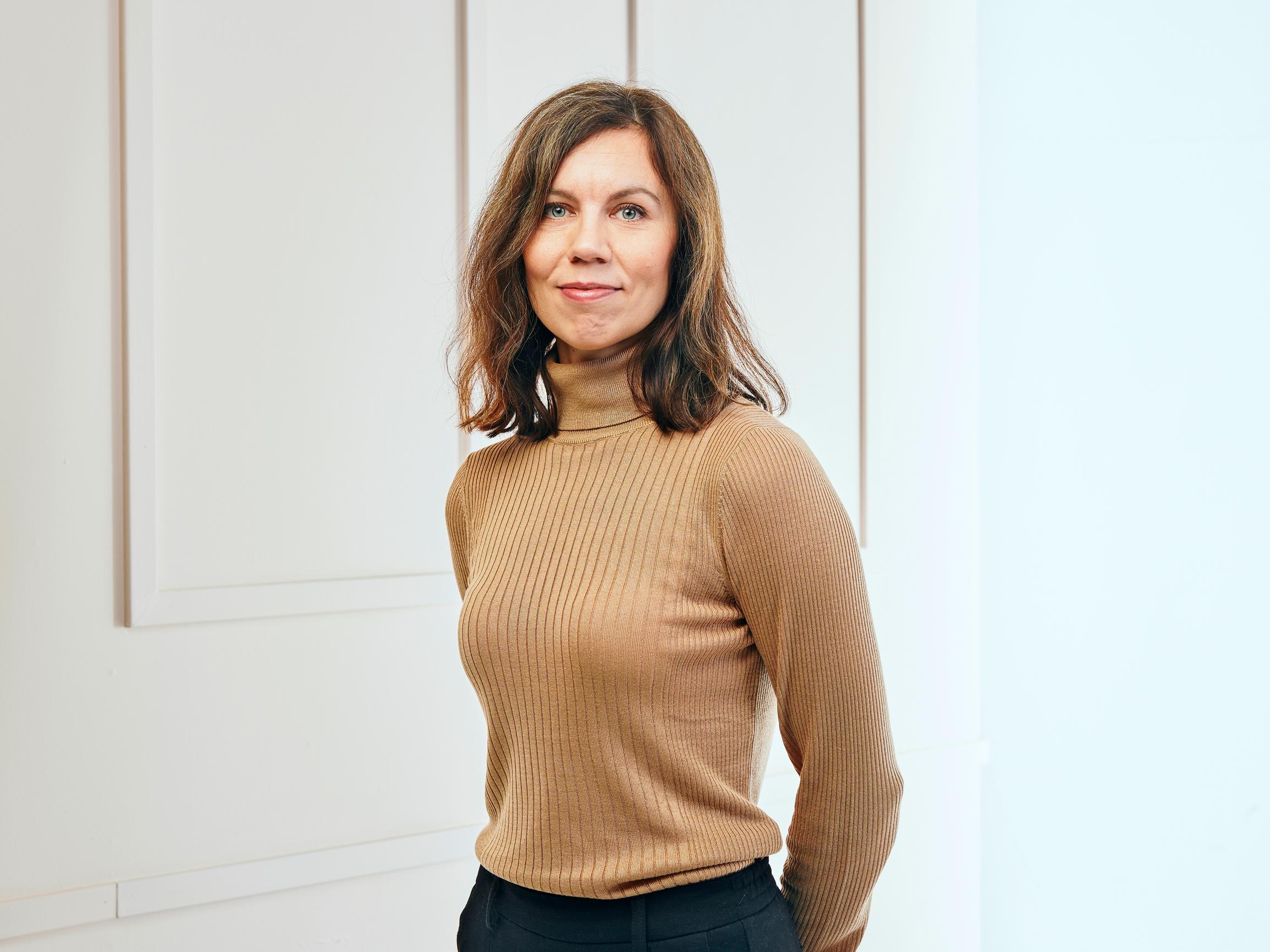 Maahanmuuttajille tarjotaan 30 000 euroa siitä, että palaavat entiseen kotimaahansa – Ratkaiseeko Ruotsin malli ongelmia?