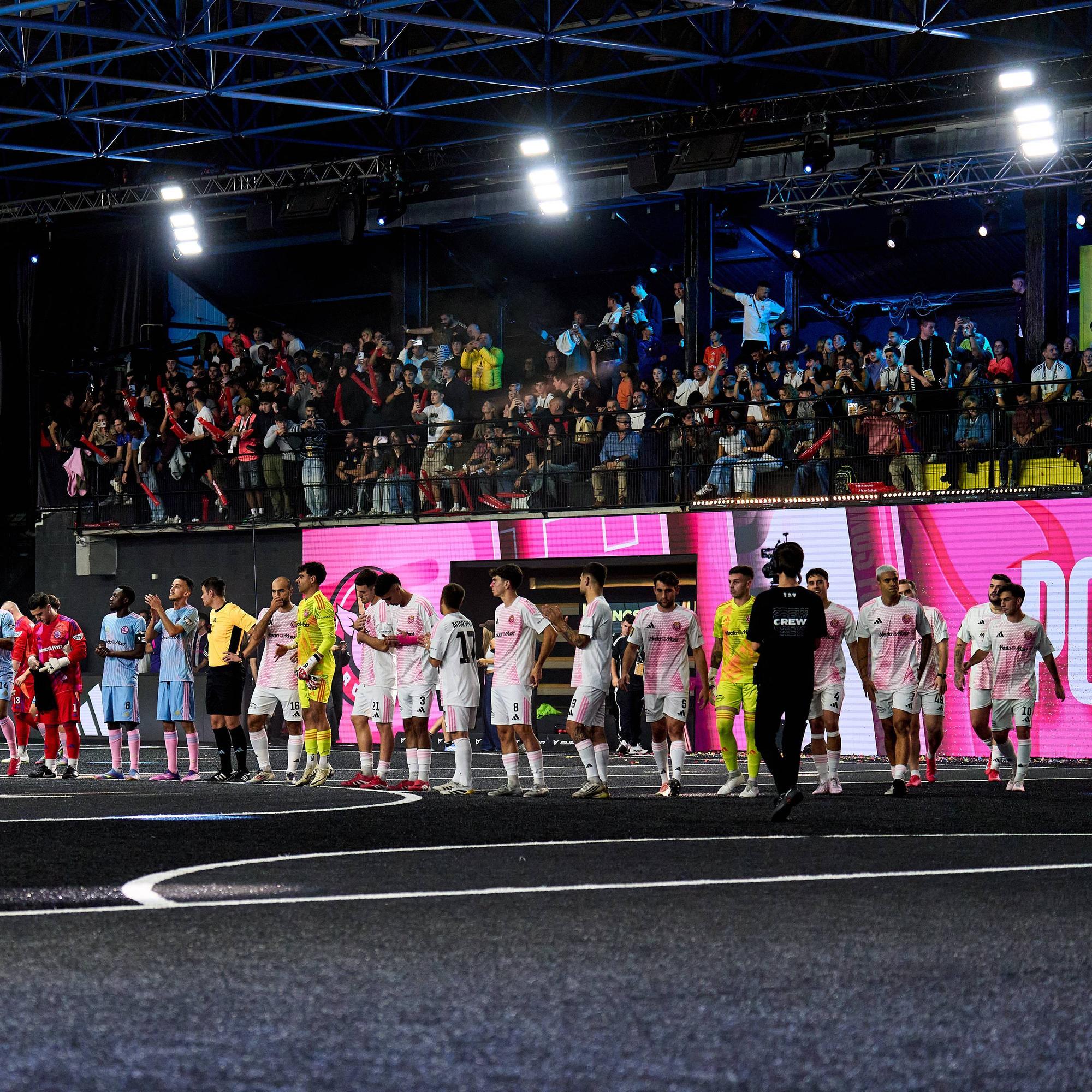 Asiantuntija näkee uhkakuvia "uuden sukupolven jalkapallossa" – supertähdet mukana jättinoppien ja tuplaantuvien maalien miljoonabisneksessä