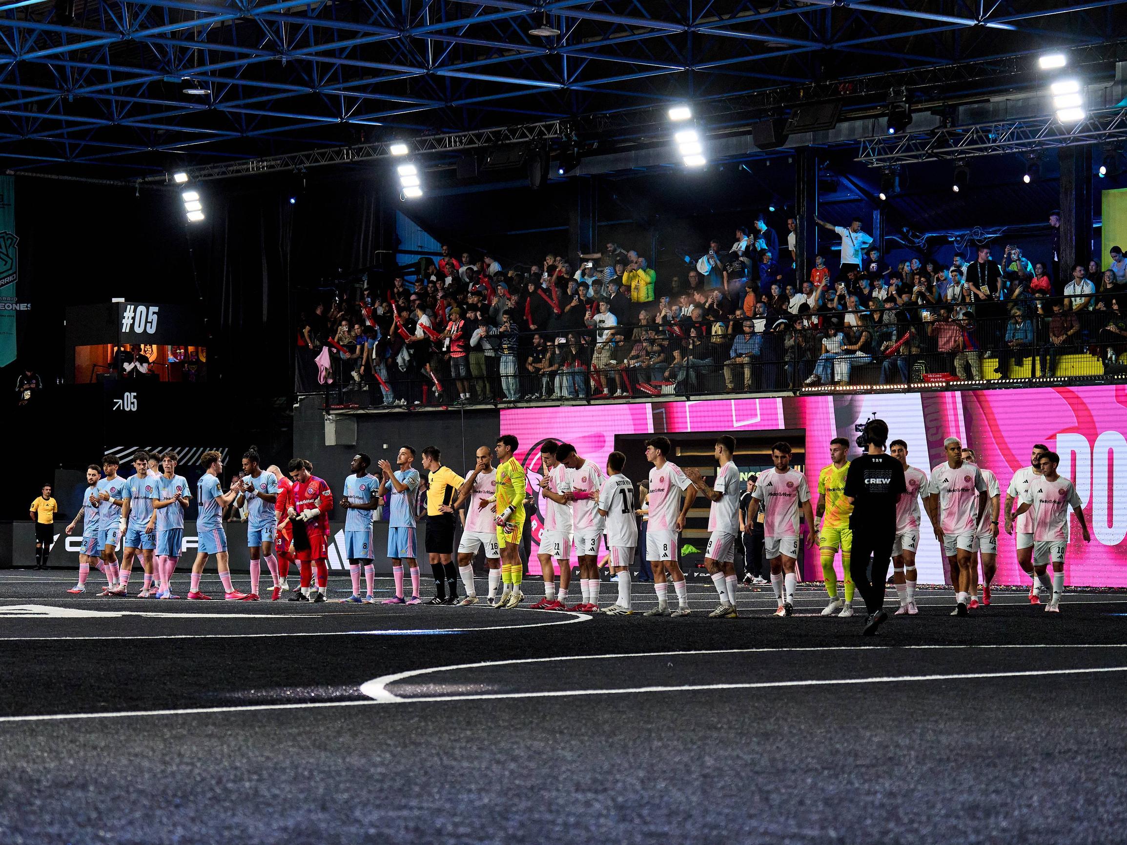 Asiantuntija näkee uhkakuvia "uuden sukupolven jalkapallossa" – supertähdet mukana jättinoppien ja tuplaantuvien maalien miljoonabisneksessä