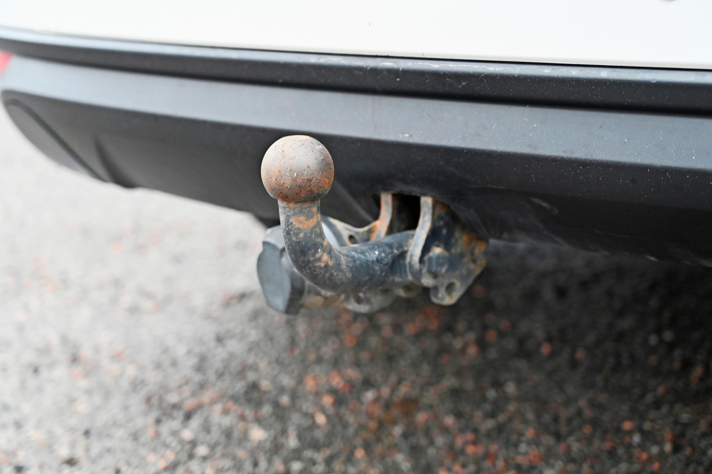 Subaru Foresterilla saa vetää kahden tonnin kuormaa.