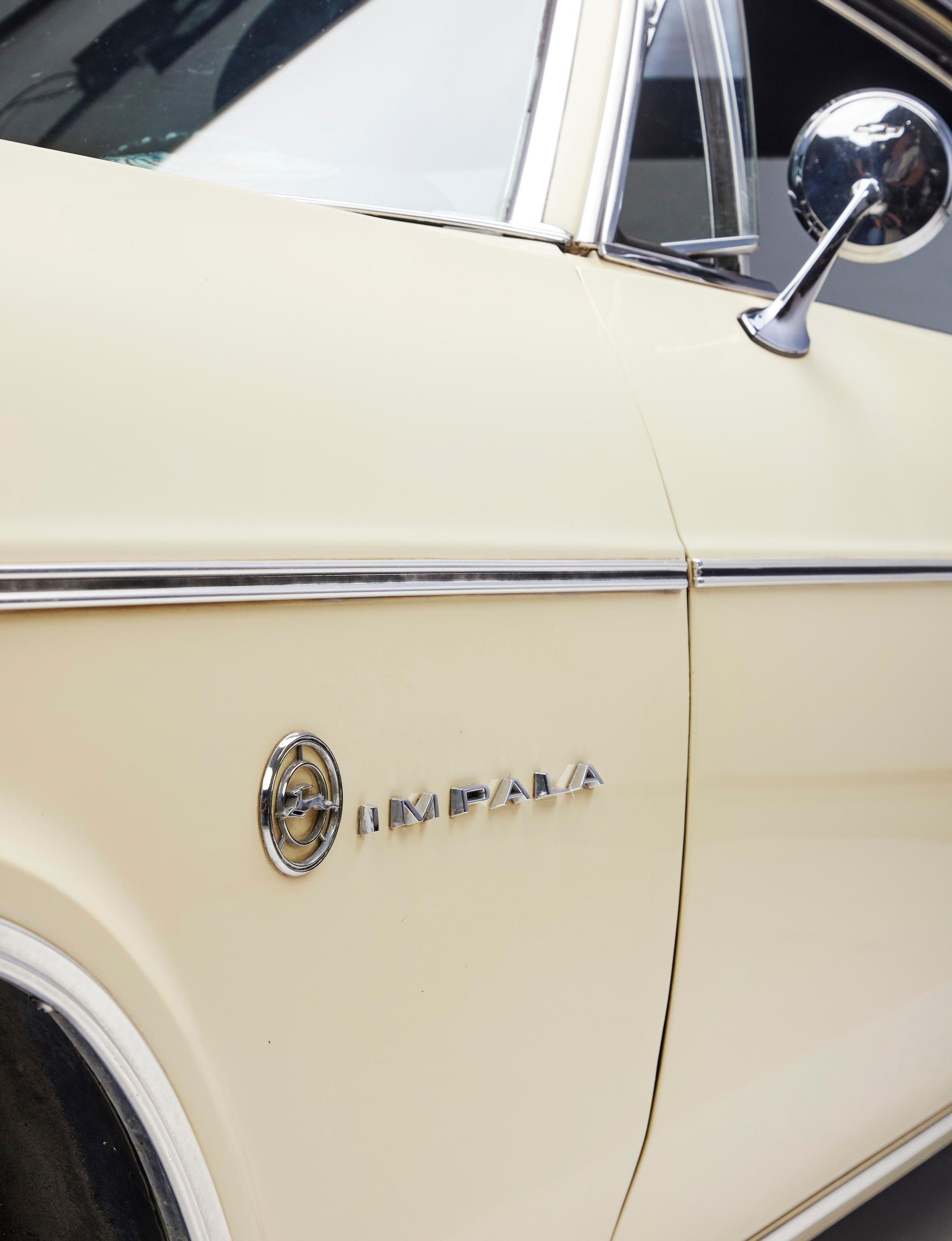 Satu Järvisen Chevrolet Impala Sport Coupé 283 vm. 1966 on pian 60-vuotias, ja erittäin hyvin säilynyt.