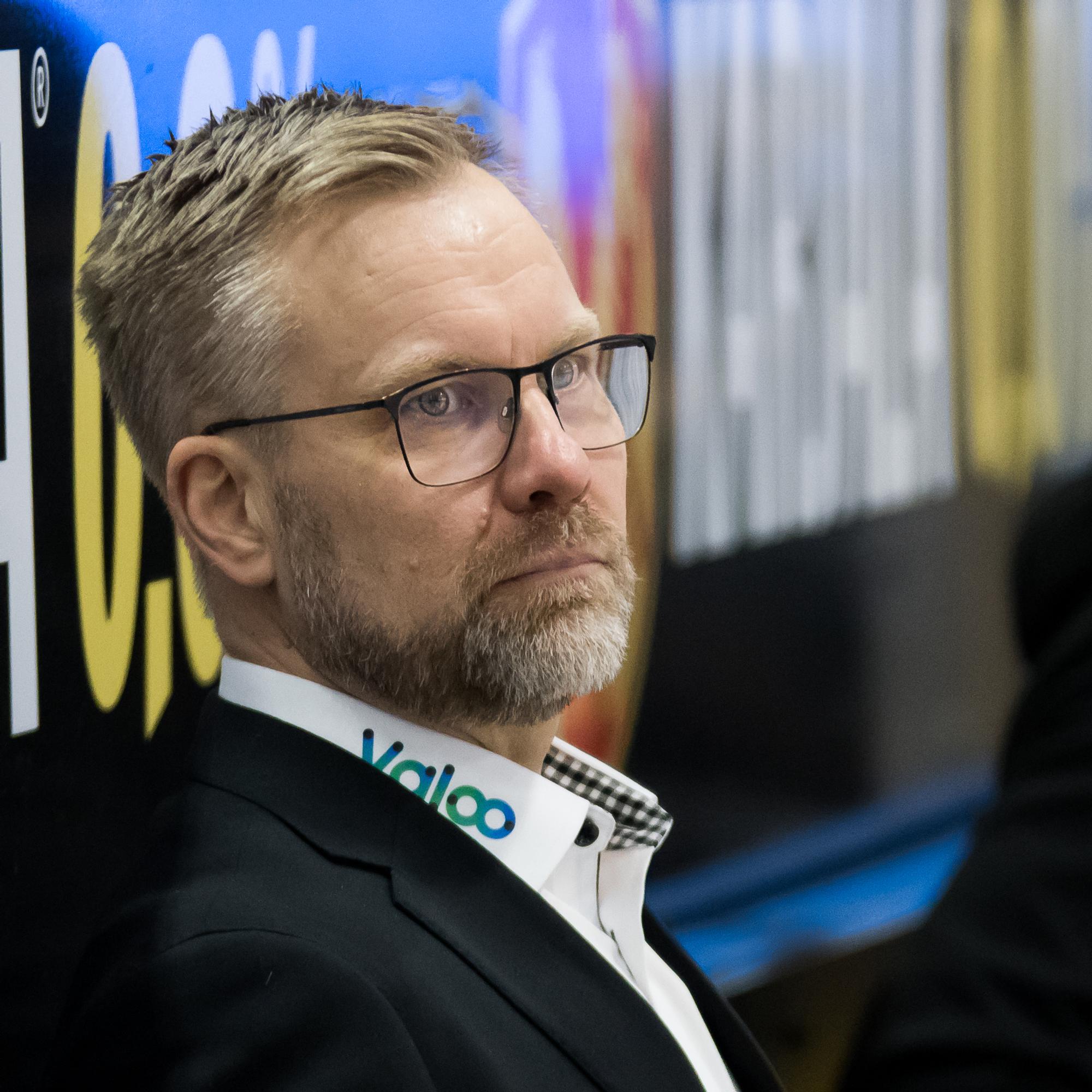 Mikko Manner ulos HPK:sta! Tilalle todellinen yllätysratkaisu? – "On parempi päävalmentaja"