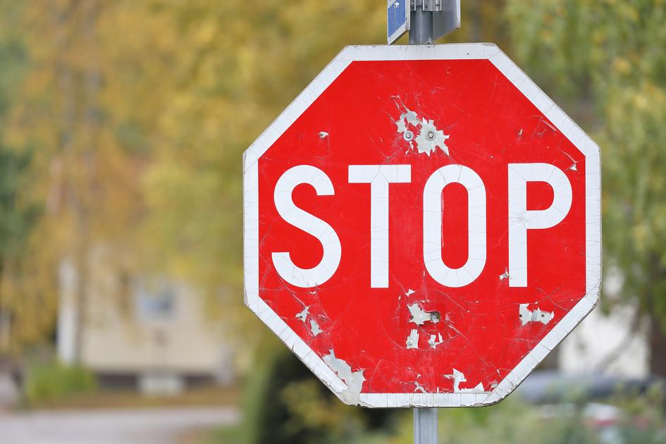 Kolme kymmenestä ajaa stop-merkin ohi pysähtymättä | Tuulilasi