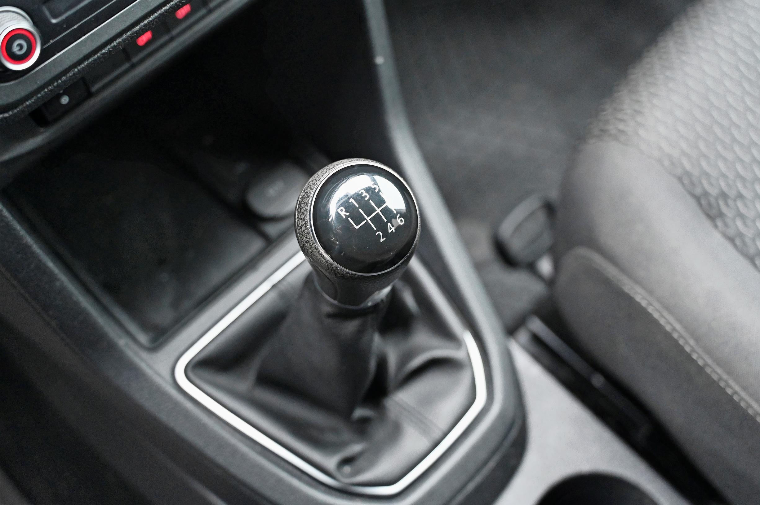 Volkswagen Caddy Maxin vaihdelaatikko on kuusipykäläinen manuaali.