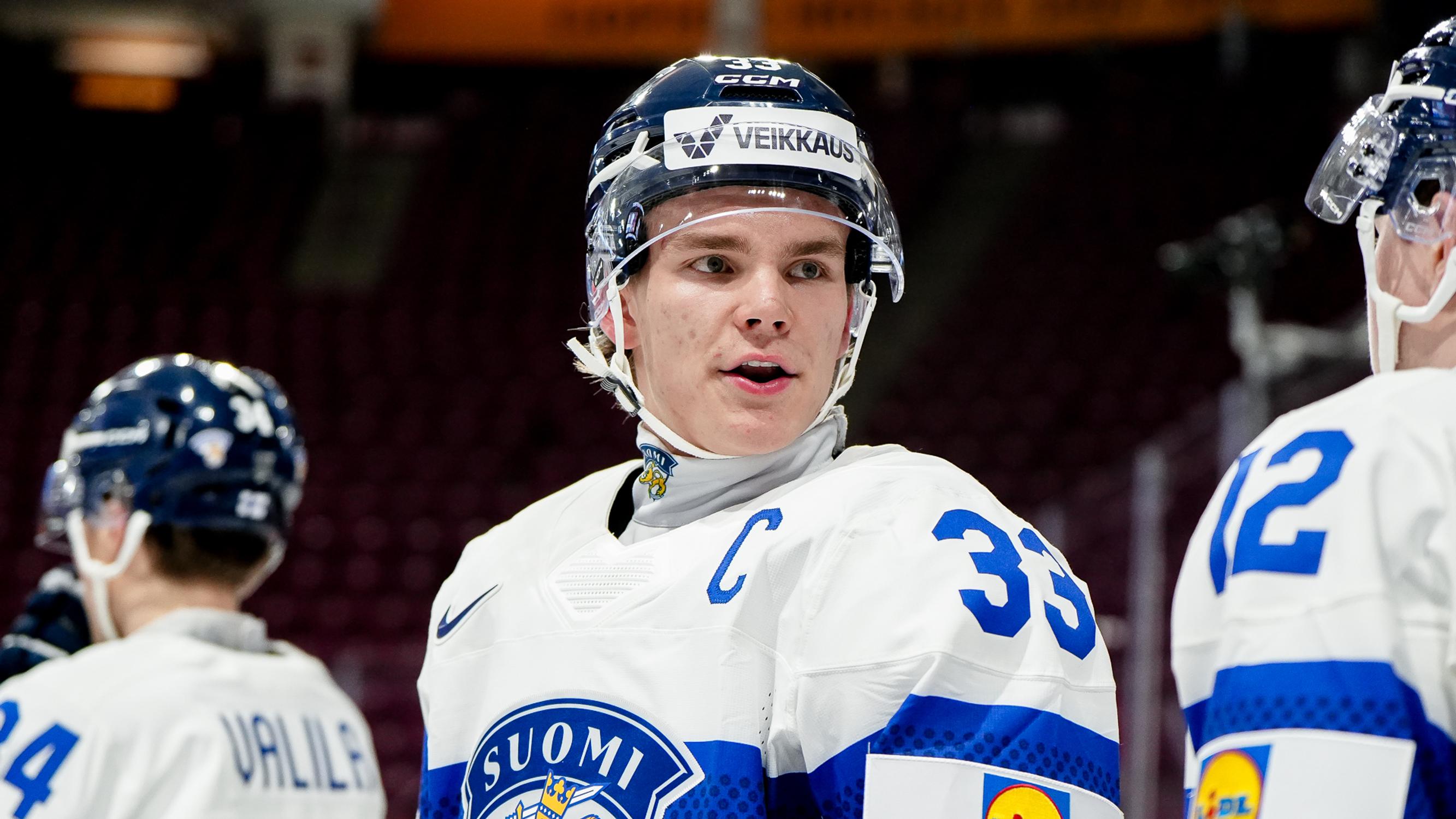 Väärin voitettu? Nuoret Leijonat löi Tanskan pystysuunnan jääkiekolla – "Fakta on, että Suomi pieksi Tanskan"