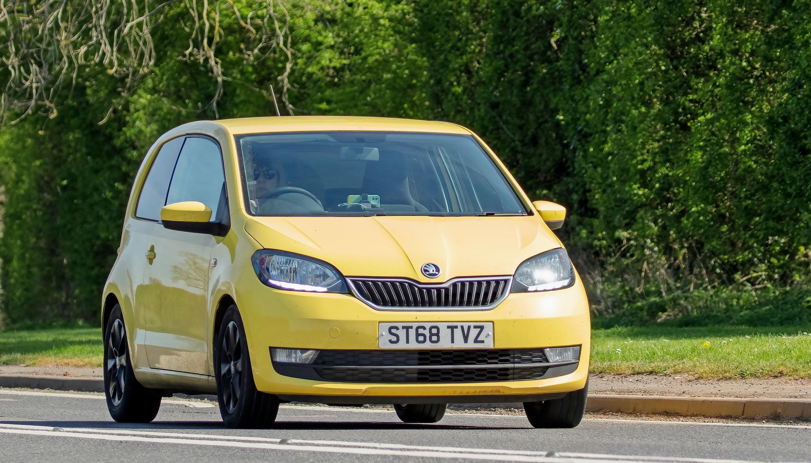 Skoda Citigo oli tsekkiläinen versio VW-konsernin pikkuautoteemasta ja ihan samaa sarjaa kuin alla olevat sisarensa.