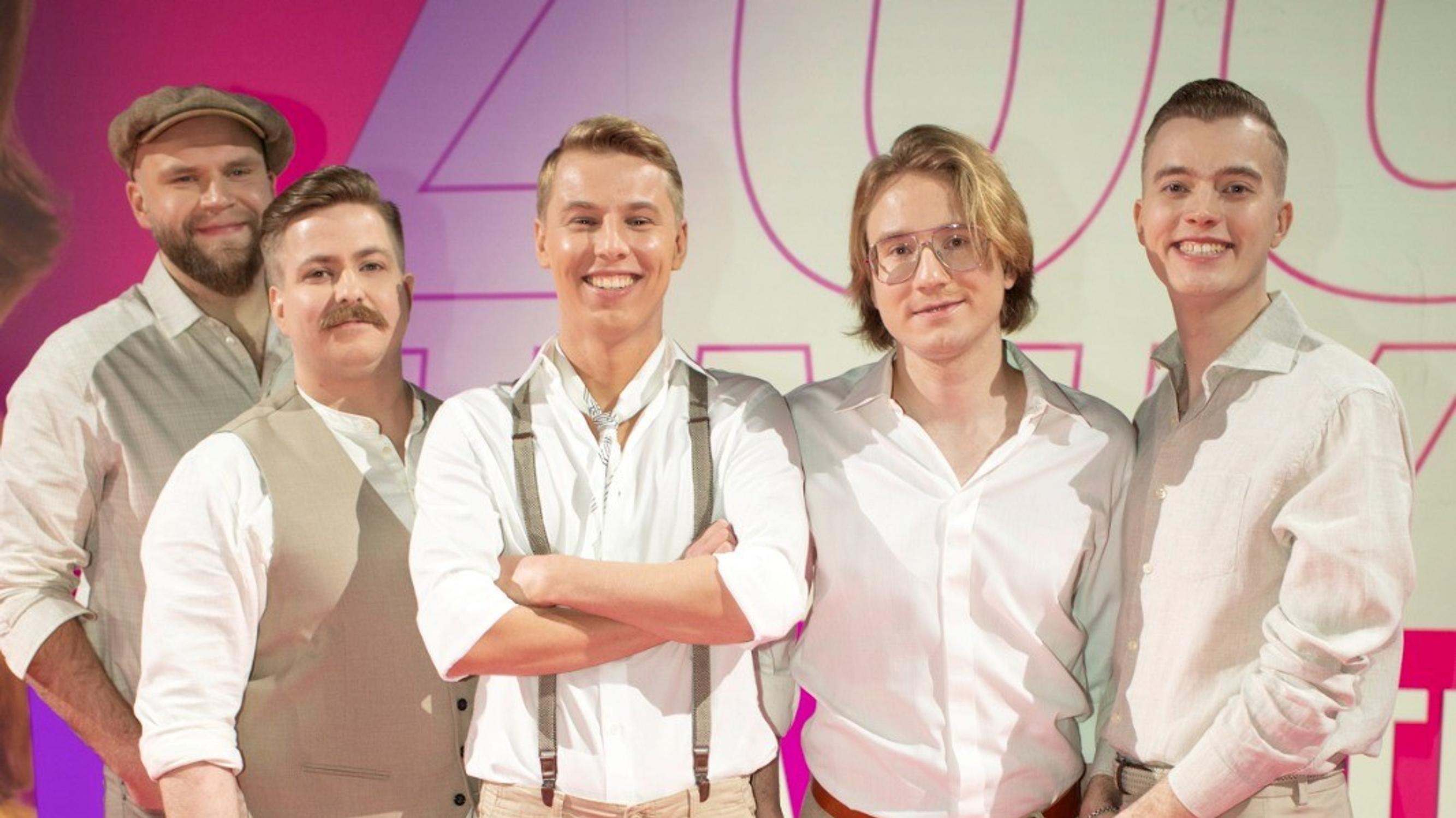 Onko tässä Suomen sympaattisin fanilahja? – Näin fanit hemmottelevat Komiat-suosikkiyhtyettä, joka nähdään tämän vuoden UMK:ssa