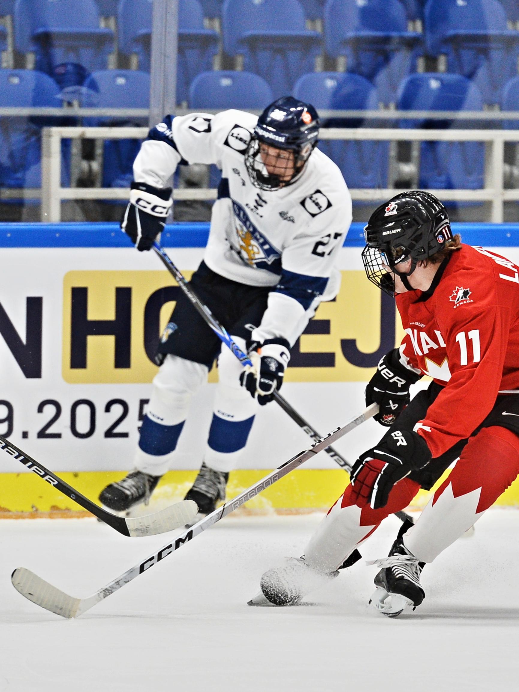 Merkittävä käänne 17-vuotiaan suomalaisen NHL-suurlupauksen pattitilanteessa – yllätyssiirto muhimassa