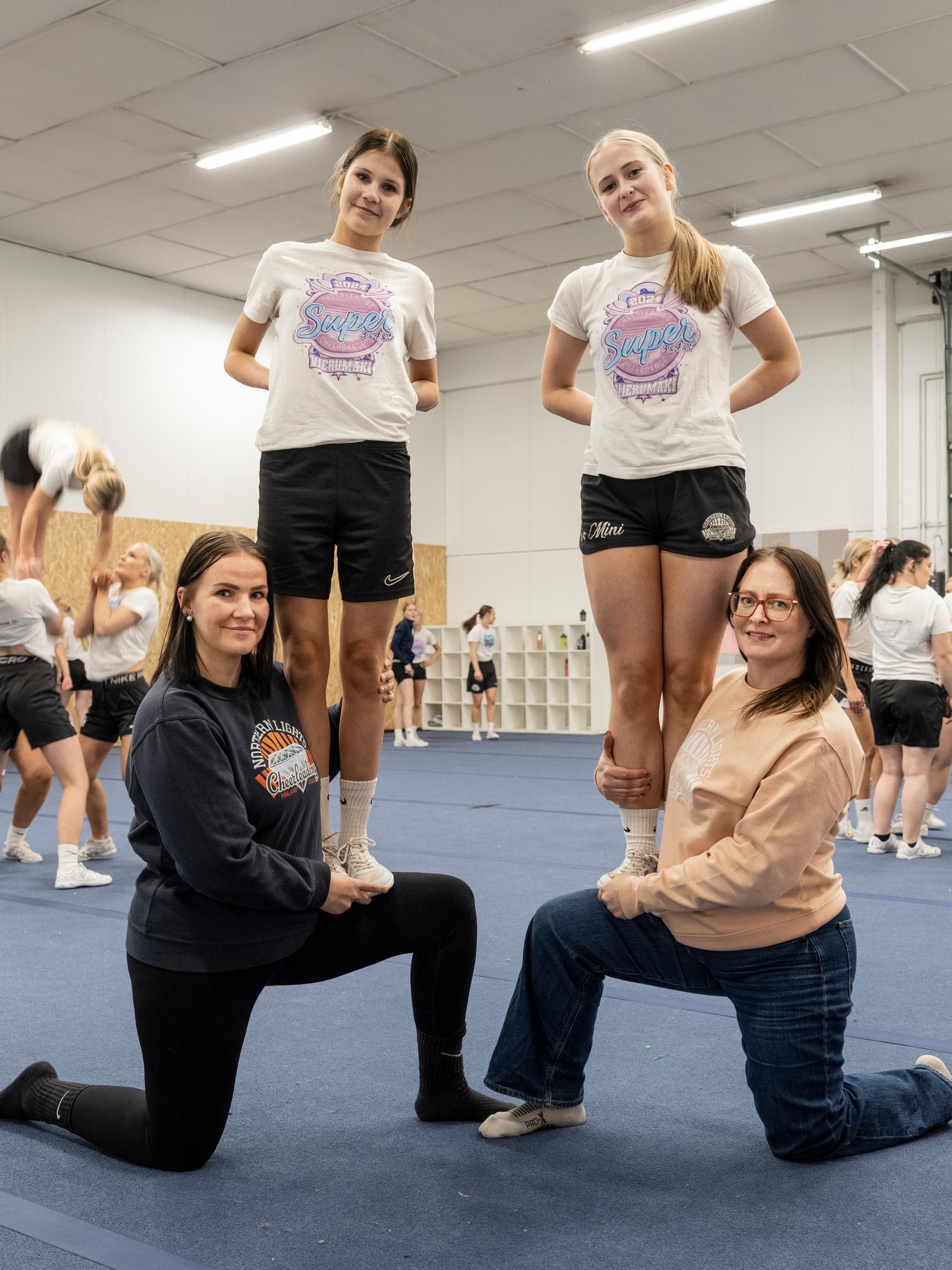 ”On hienoa, että löytyy joku, jonka kanssa kaikki on simppeliä” – Linda ja Riitta ystävystyivät cheerleading-harrastuksessa