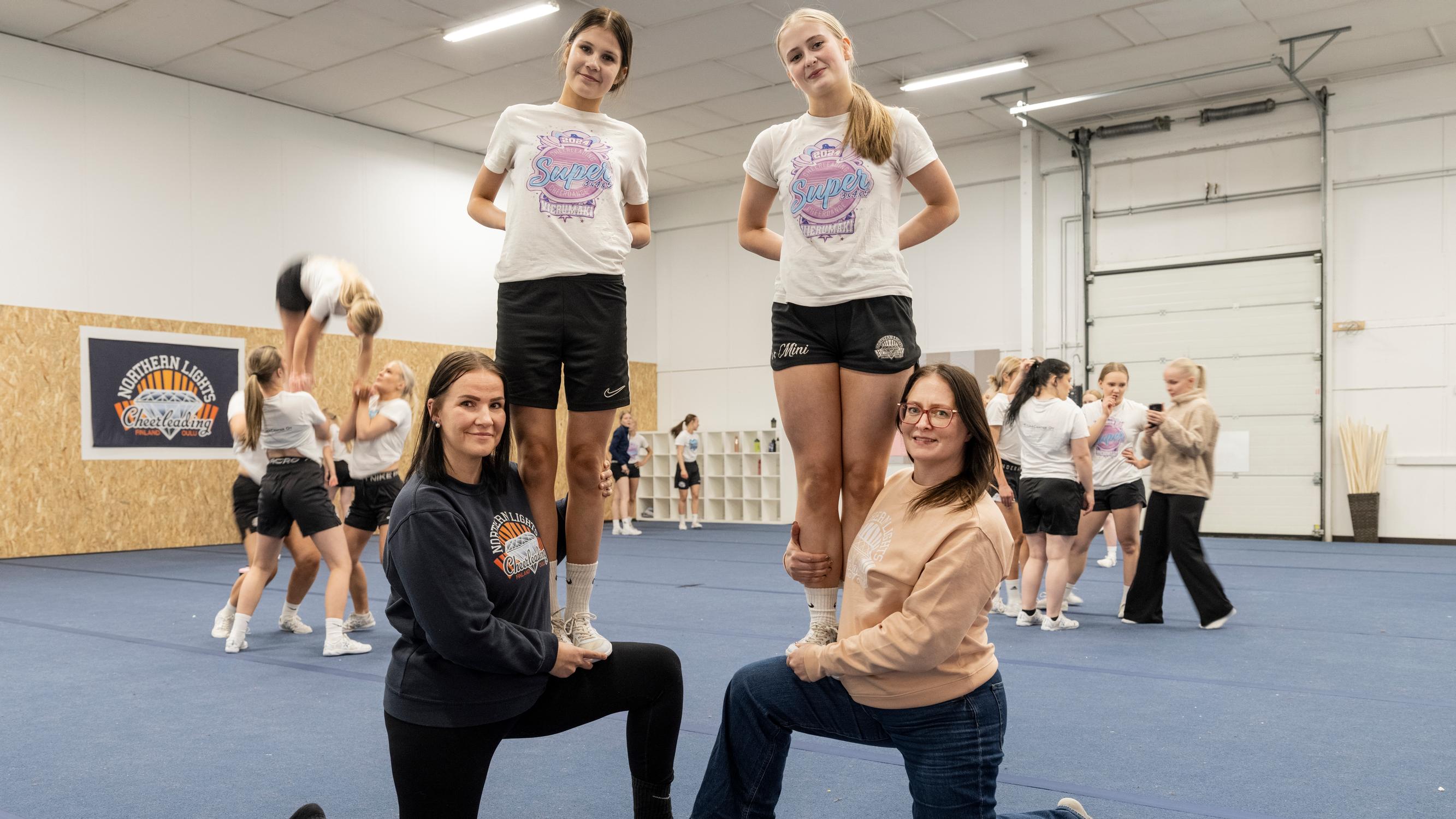 ”On hienoa, että löytyy joku, jonka kanssa kaikki on simppeliä” – Linda ja Riitta ystävystyivät cheerleading-harrastuksessa