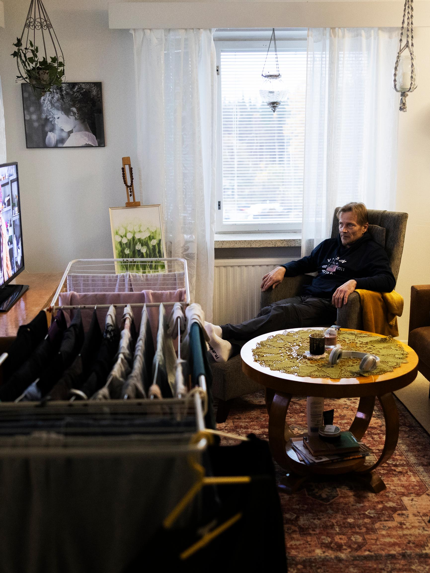 "Arvasin kyllä kohtaloni" – Sami Keronen menetti työnsä elokuussa ja niin on käynyt Outokummussa monille – Kävimme kaupungissa, jota on piinannut maan korkein työttömyys