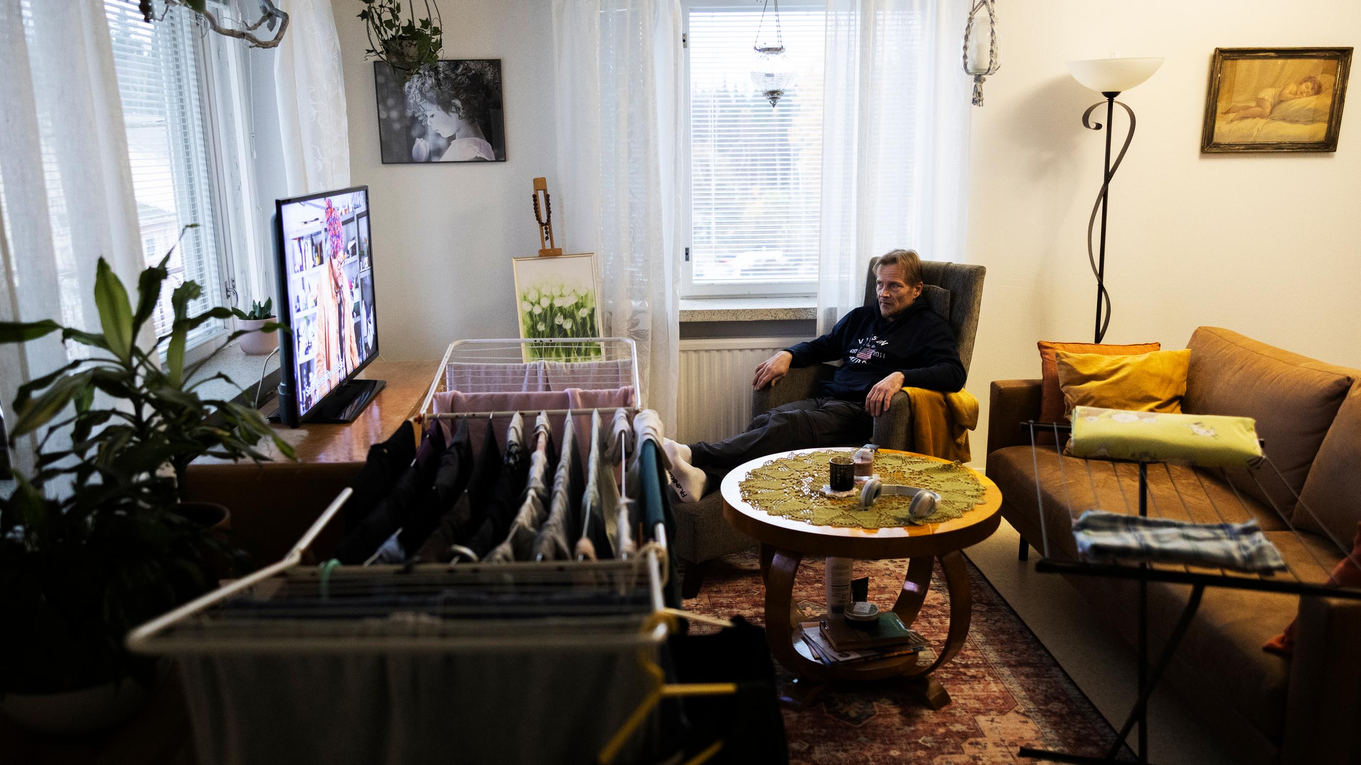 "Arvasin kyllä kohtaloni" – Sami Keronen menetti työnsä elokuussa ja niin on käynyt Outokummussa monille – Kävimme kaupungissa, jota on piinannut maan korkein työttömyys