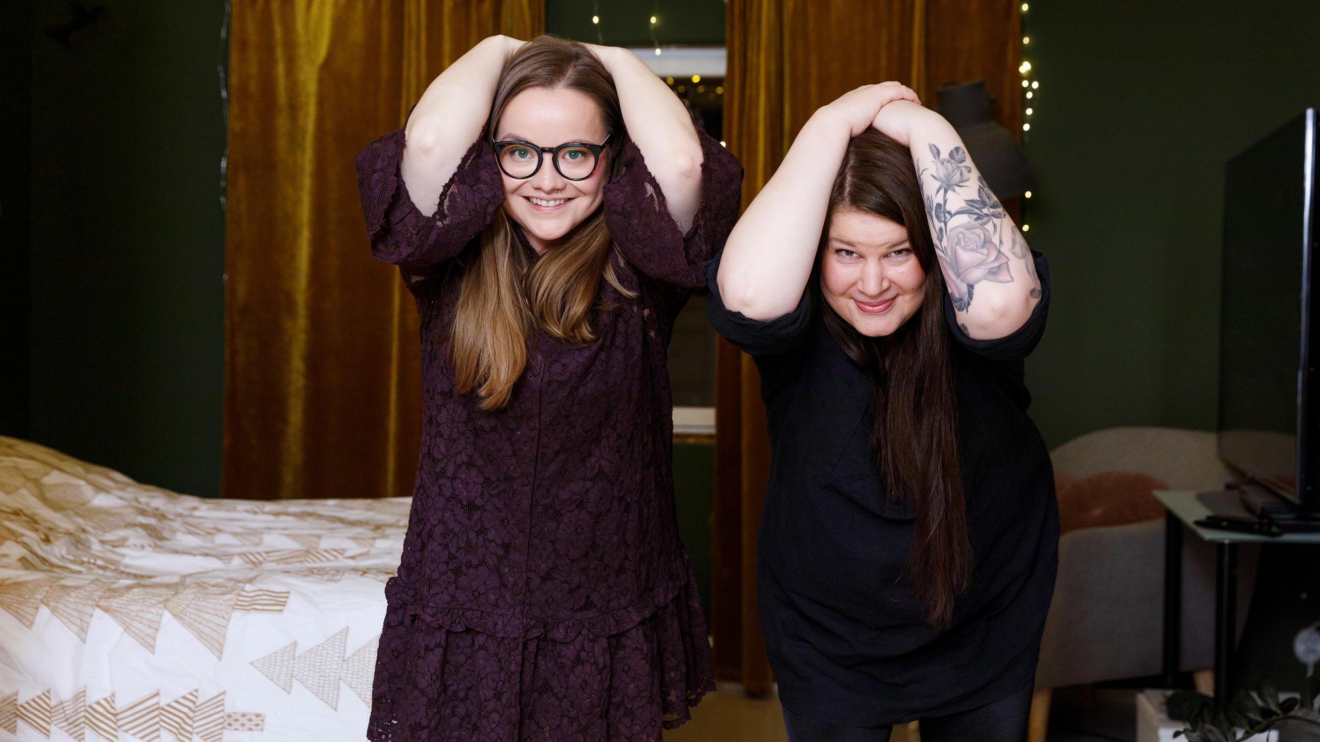 Seksologien ystävyys alkoi töissä – ”Ensimmäiseksi menimme sisäampumaradalle”