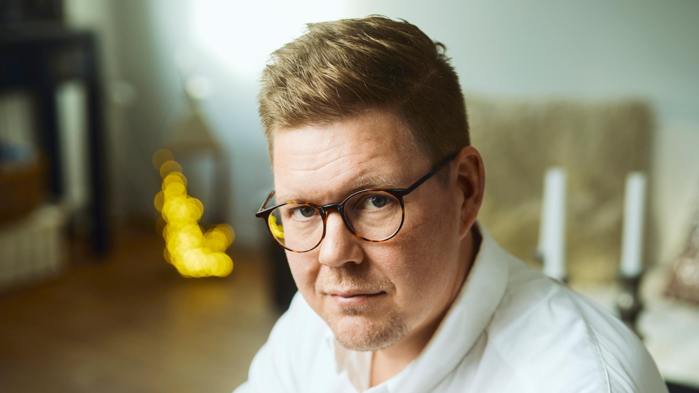 Raskaus oli ihme, sitten tuli keskenmeno – ”Ei se mene niin, että ensin olisi kaikista kovin suru”, sanoo Antti Lindtman