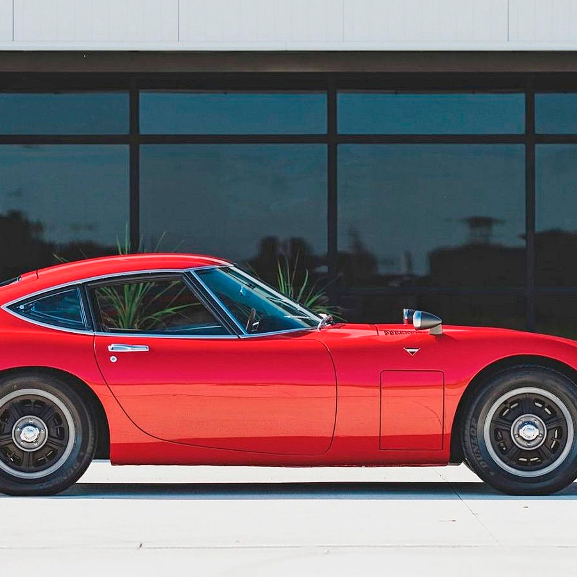 Toyotan uskomaton nousu: Kutomakoneista syntynyt yhtiö selvisi sodasta, lamasta ja konkurssin partaalta – maailman myydyimmäksi automerkiksi