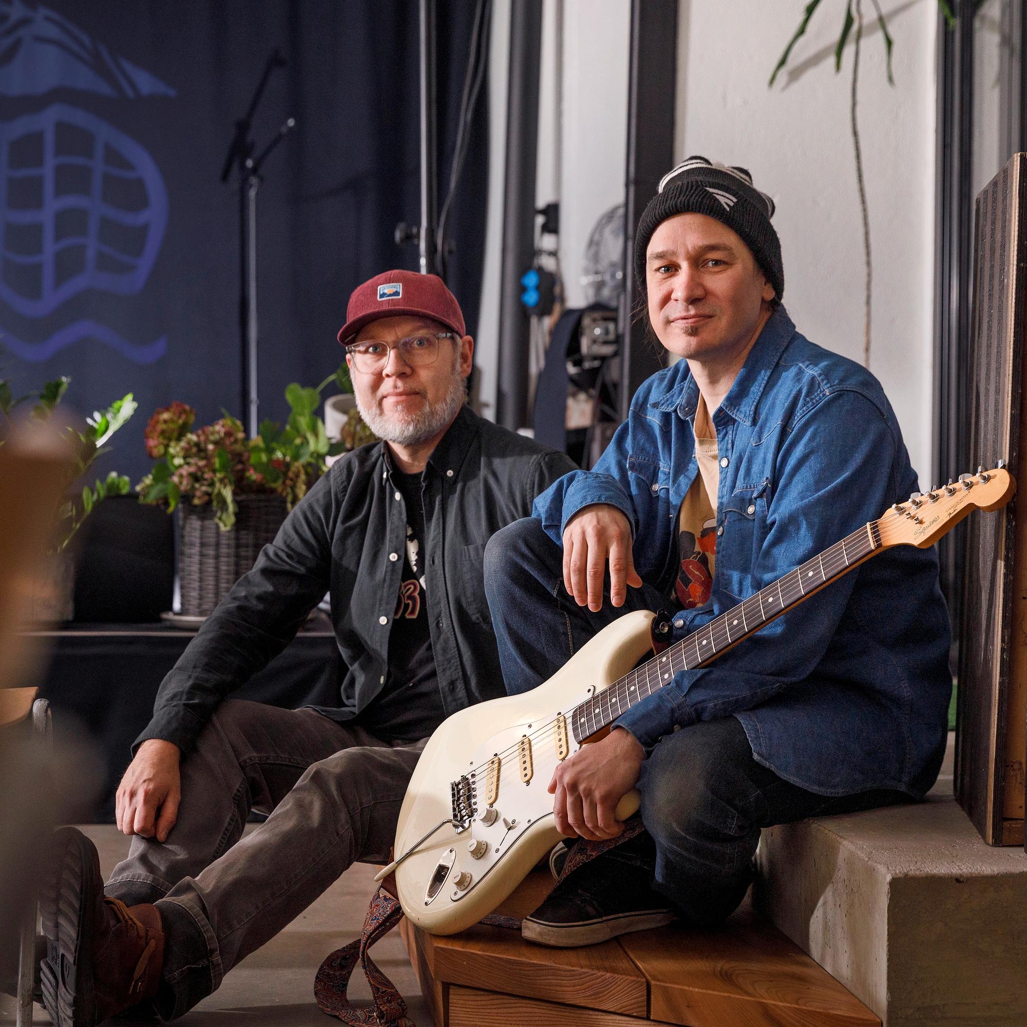 Suomalainen Sakke ja itävaltalainen Andy tutustuivat tamperelaisella klubilla – ”Suomesta saa aitoja ystäviä, joihin voi luottaa”