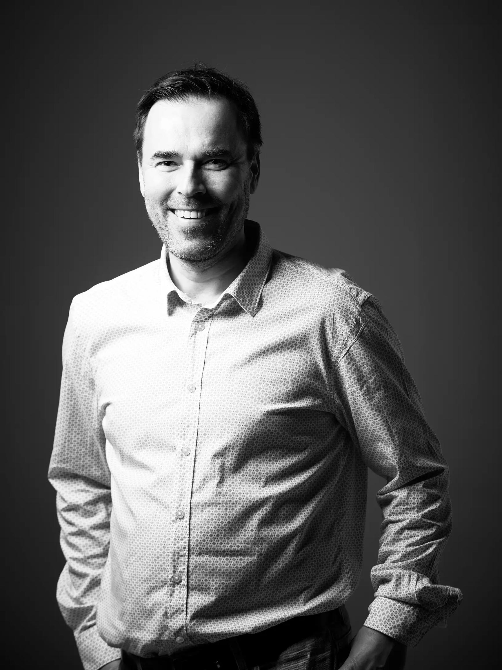 Kilometrivero on pian totta, mutta vain sähköautoilijoille – Ison-Britannian mallin mukainen uudistus on noussut esille kulissien takana