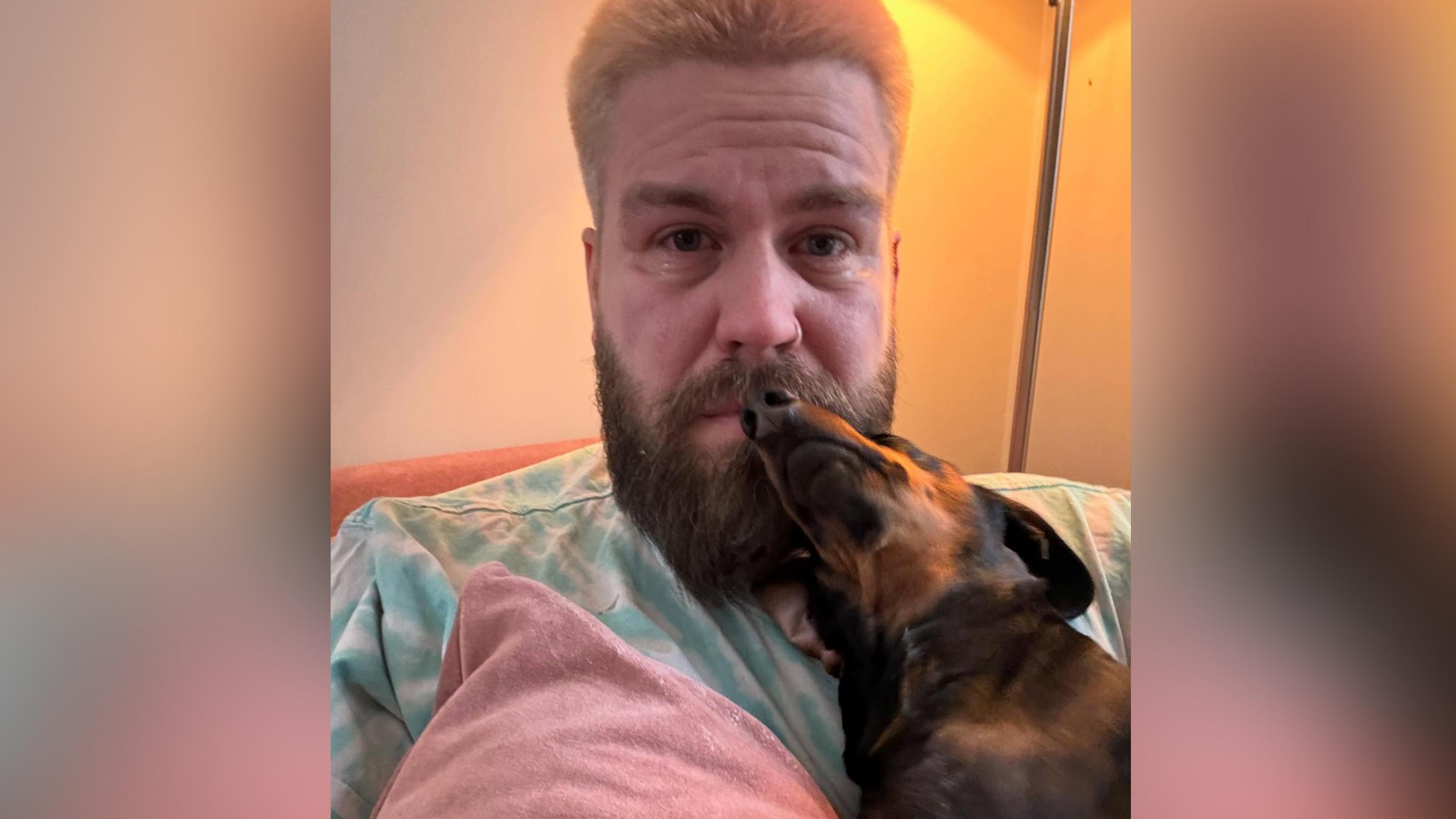 Juhani Koskinen oli pärjääjä, joka peitti herkkyytensä – Masennuksen jälkeen hän ymmärsi, että on rohkeutta näyttää tunteensa