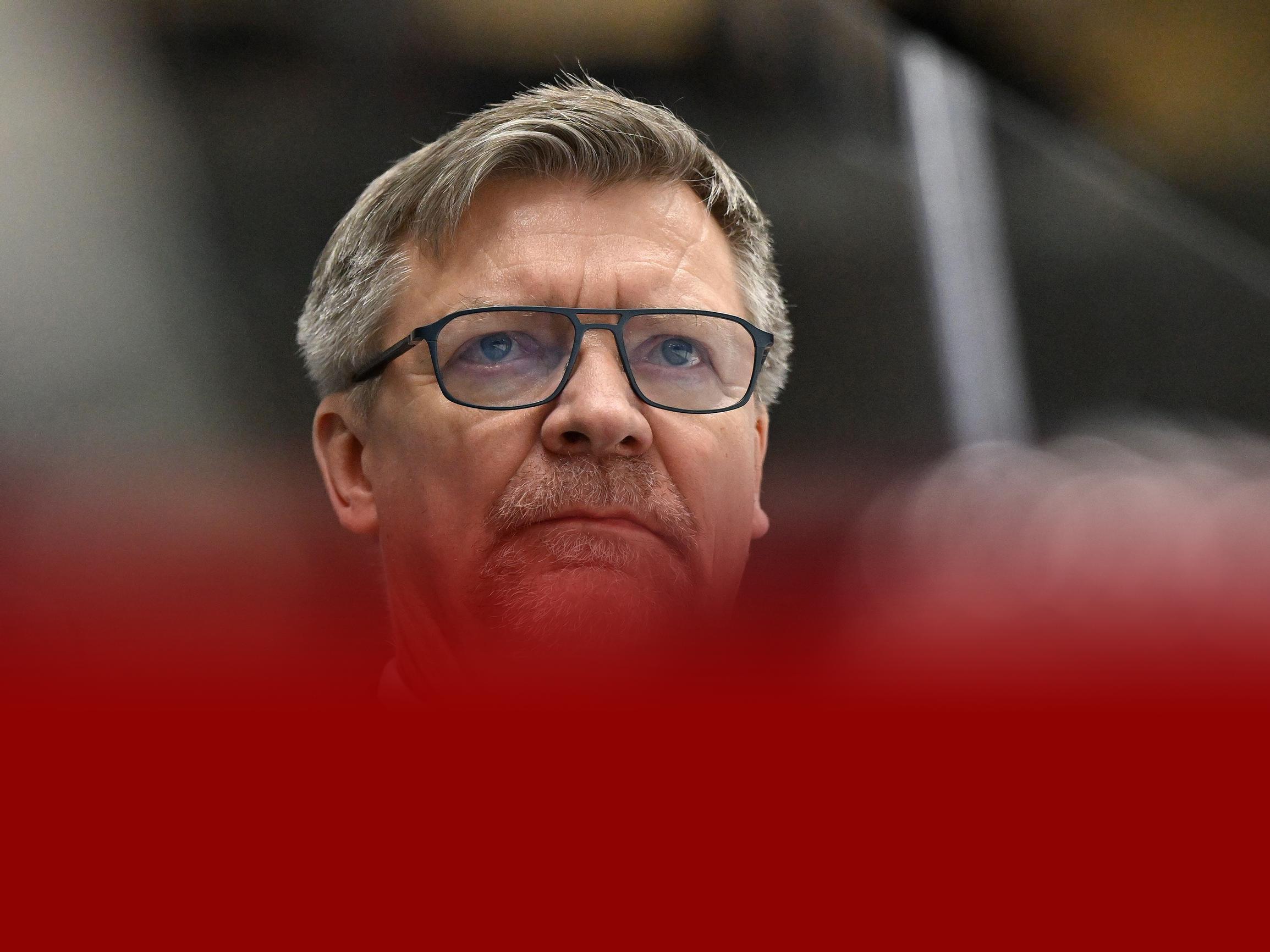 Jukka Jalonen ei koskaan yltänyt NHL:ään – olympialaisissa mestari kohtaa oppipoikansa lilliputtimaan peräsimessä