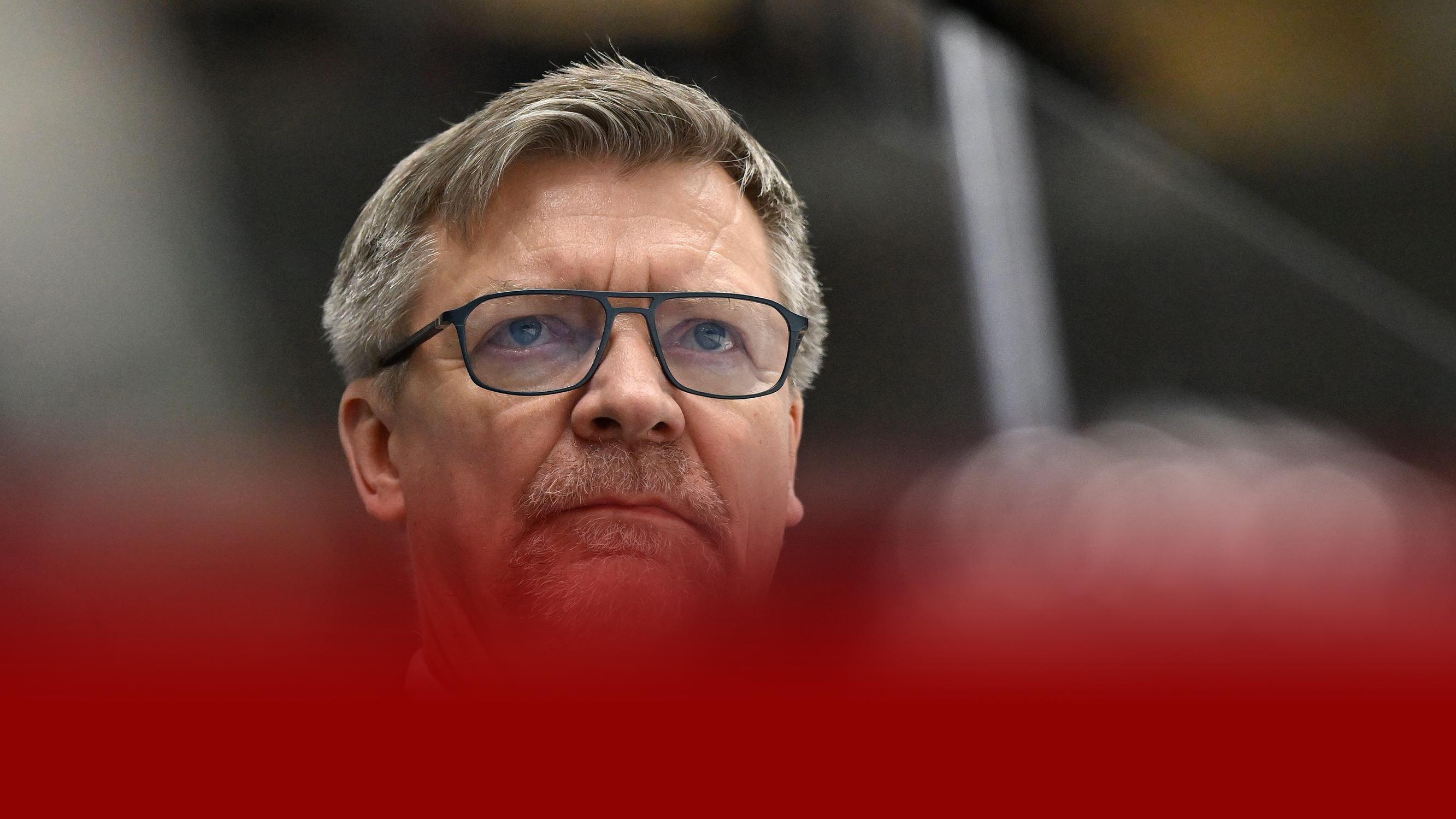 Jukka Jalonen ei koskaan yltänyt NHL:ään – olympialaisissa mestari kohtaa oppipoikansa lilliputtimaan peräsimessä